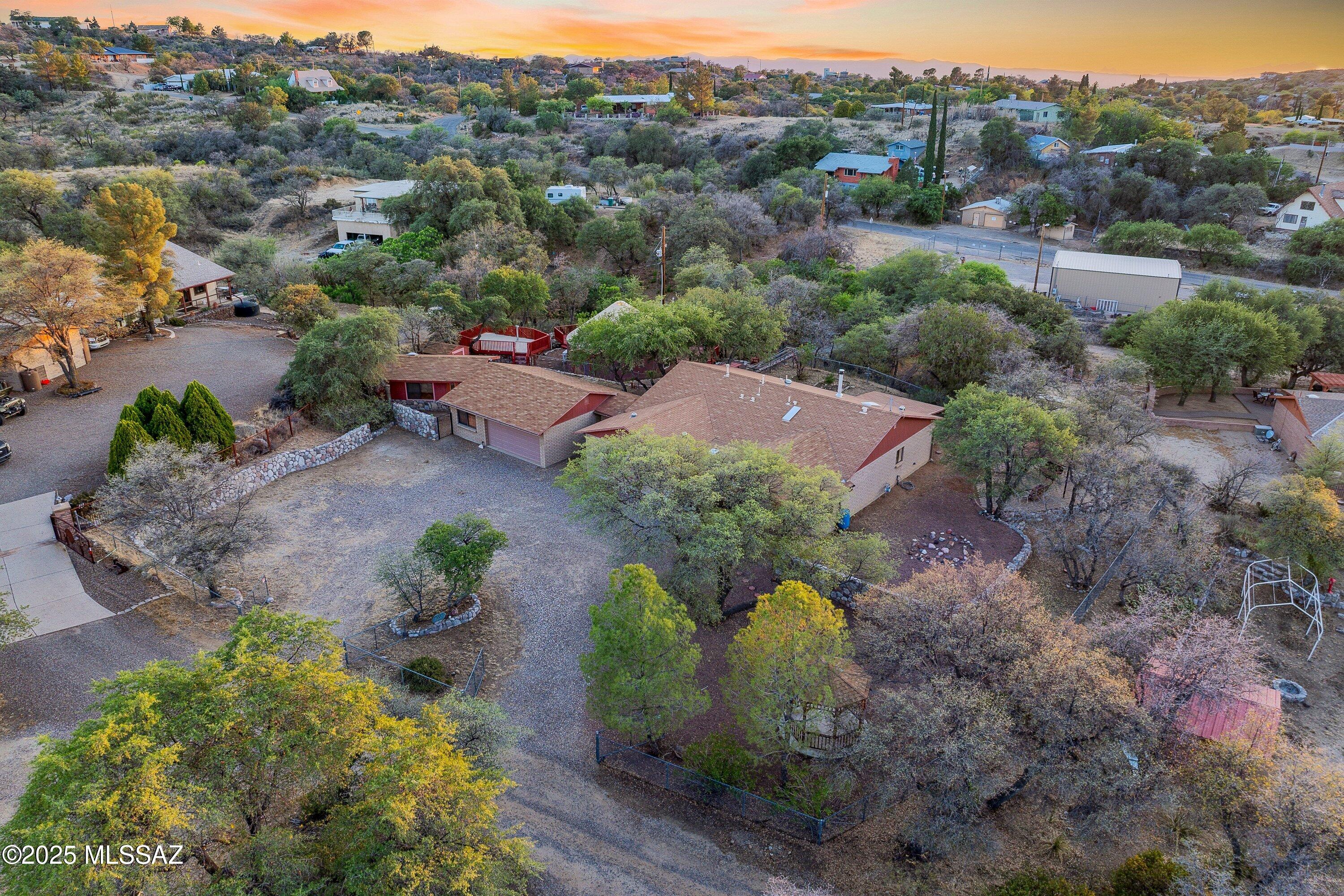 335 W Oak Hills Drive