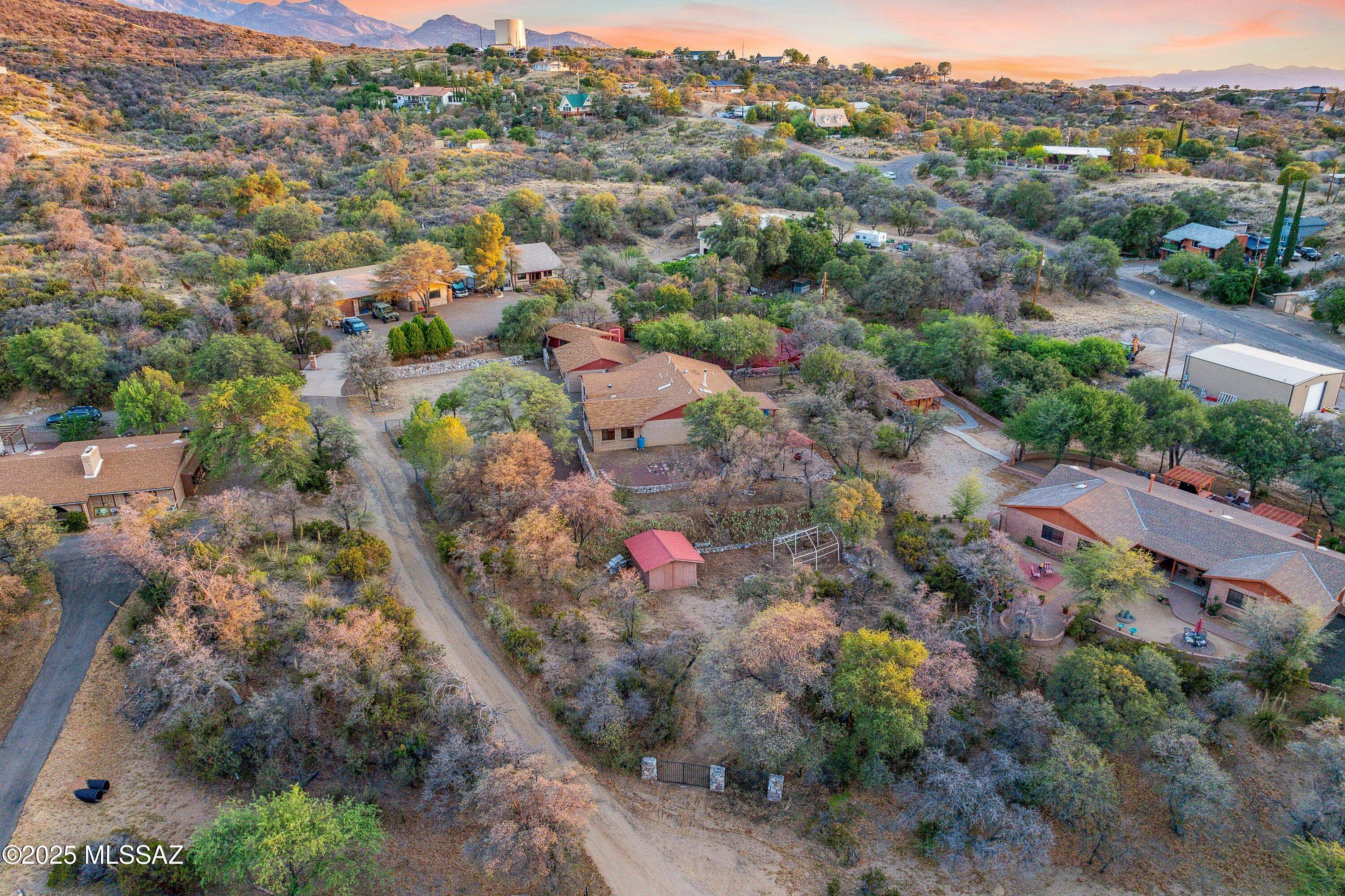 335 W Oak Hills Drive