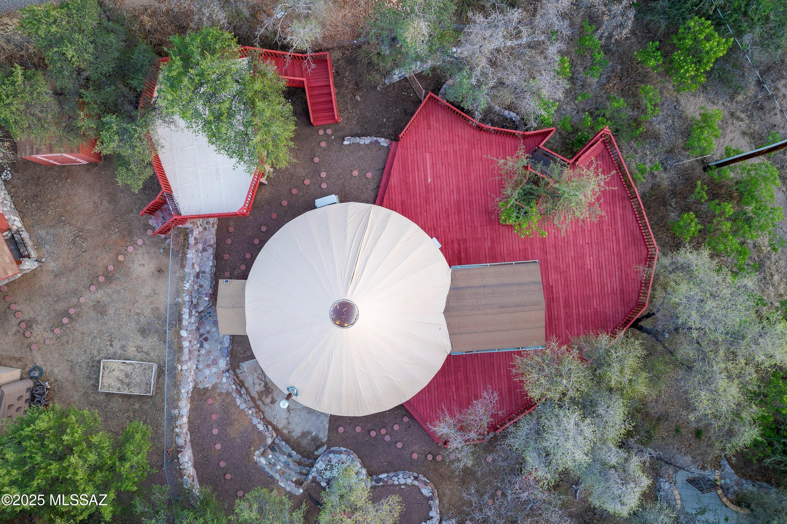 335 W Oak Hills Drive