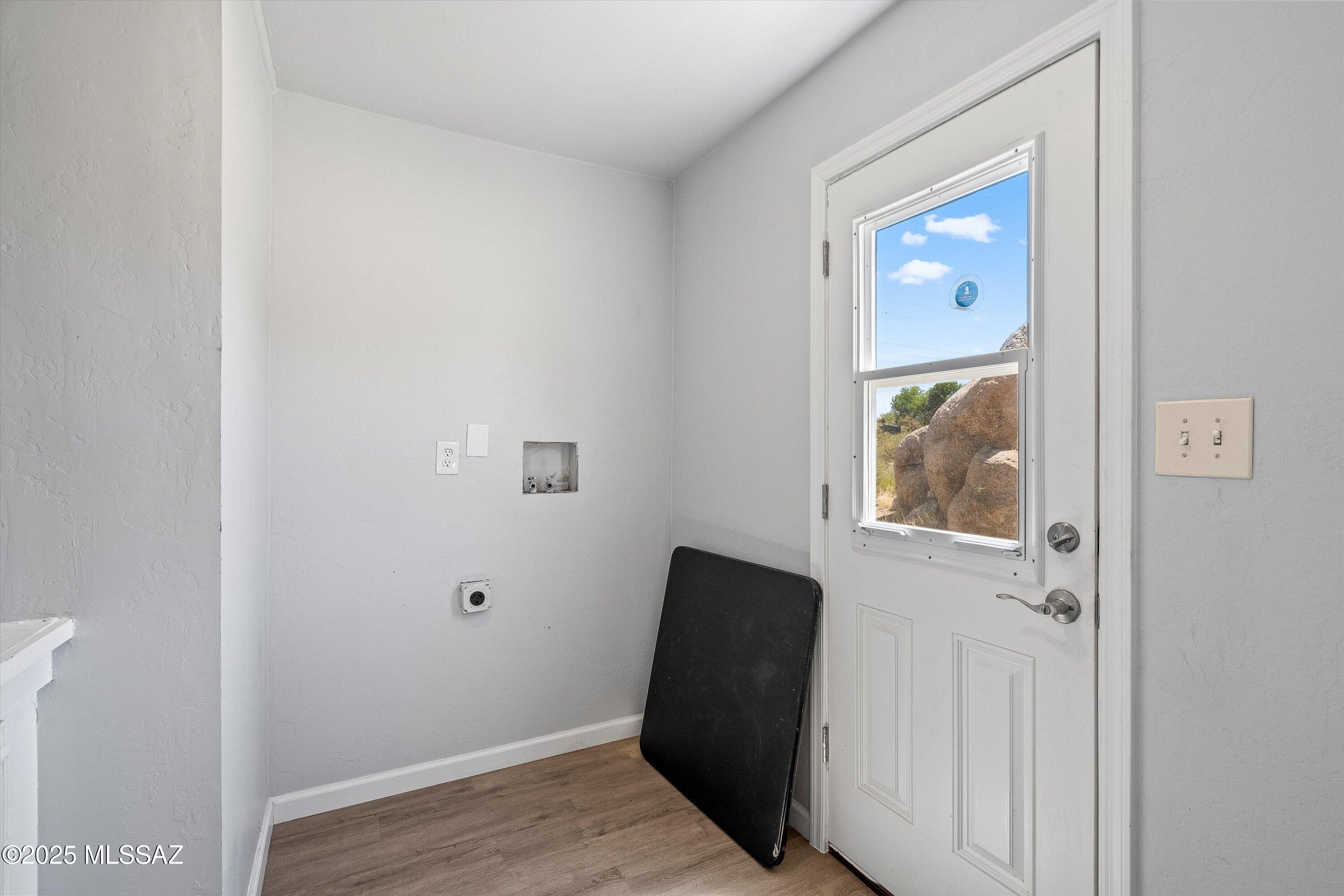 2040 W Beverly Circle