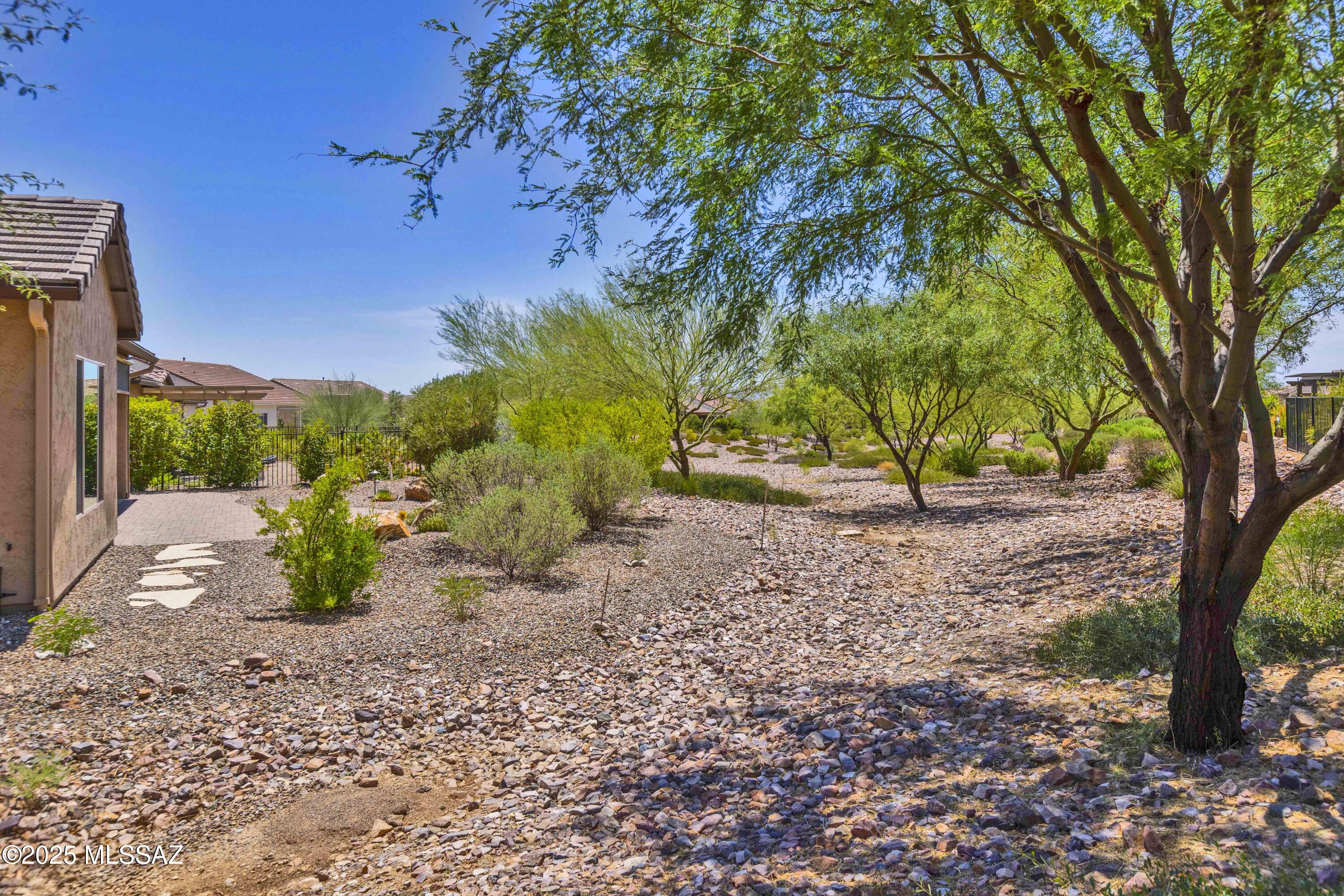 61820 E Happy Jack Trail