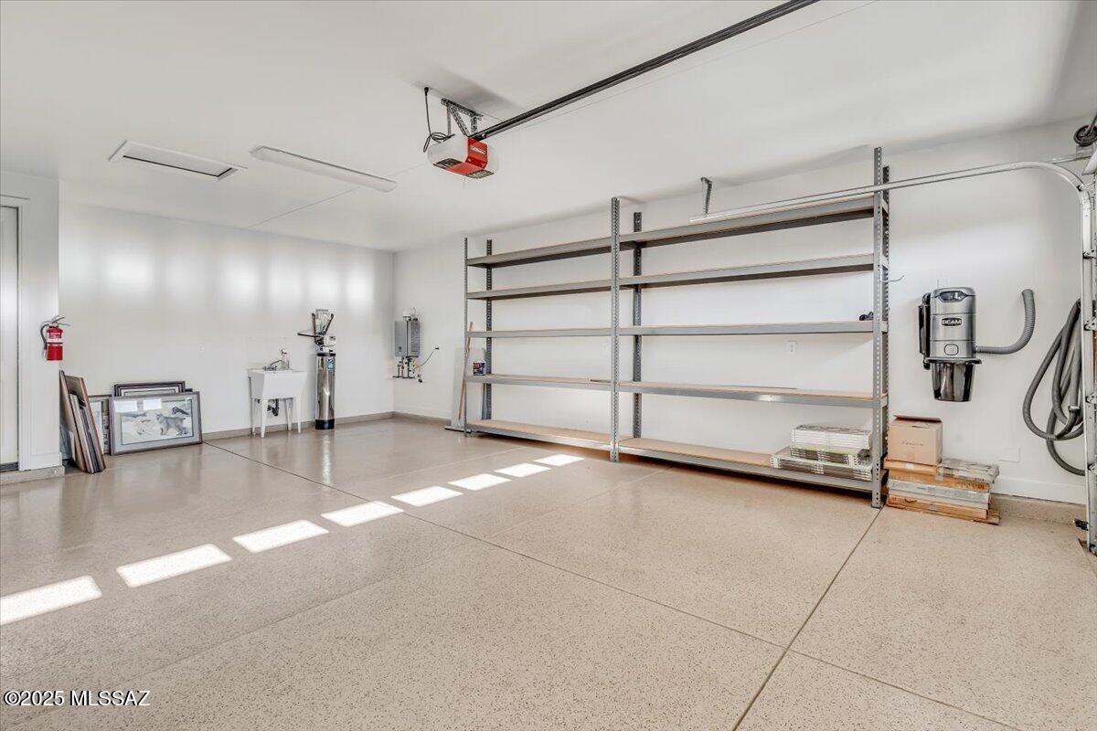 61820 E Happy Jack Trail