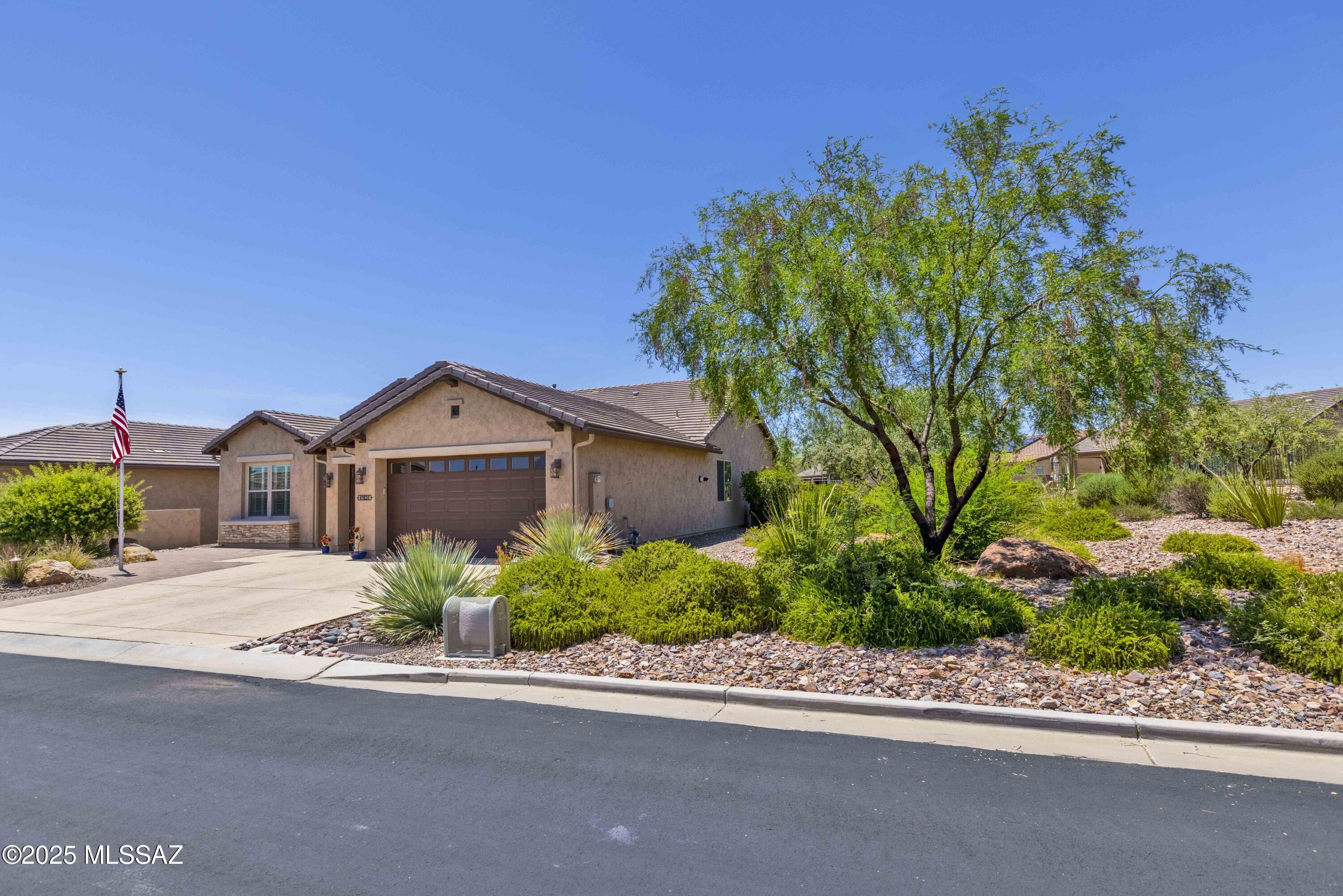 61820 E Happy Jack Trail