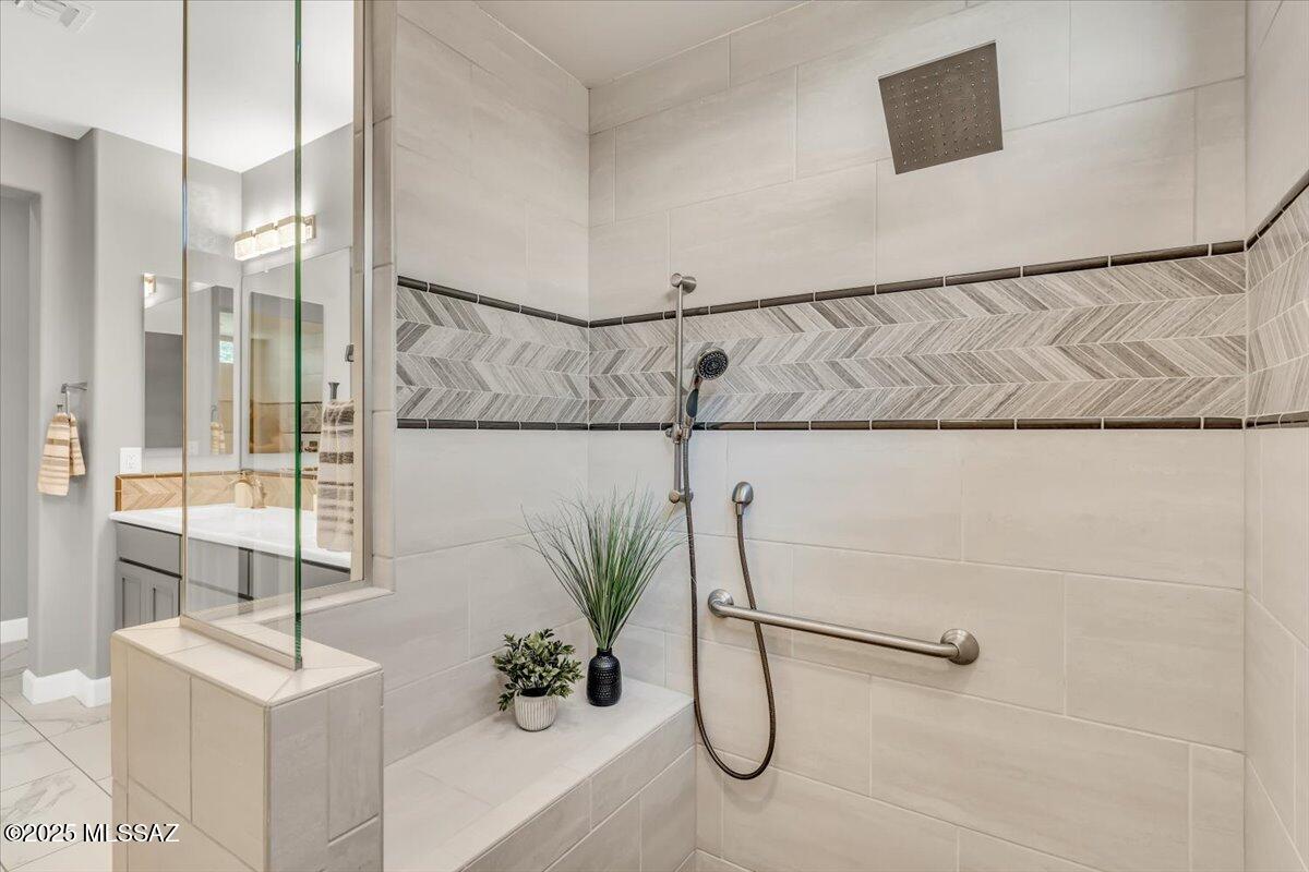 61820 E Happy Jack Trail