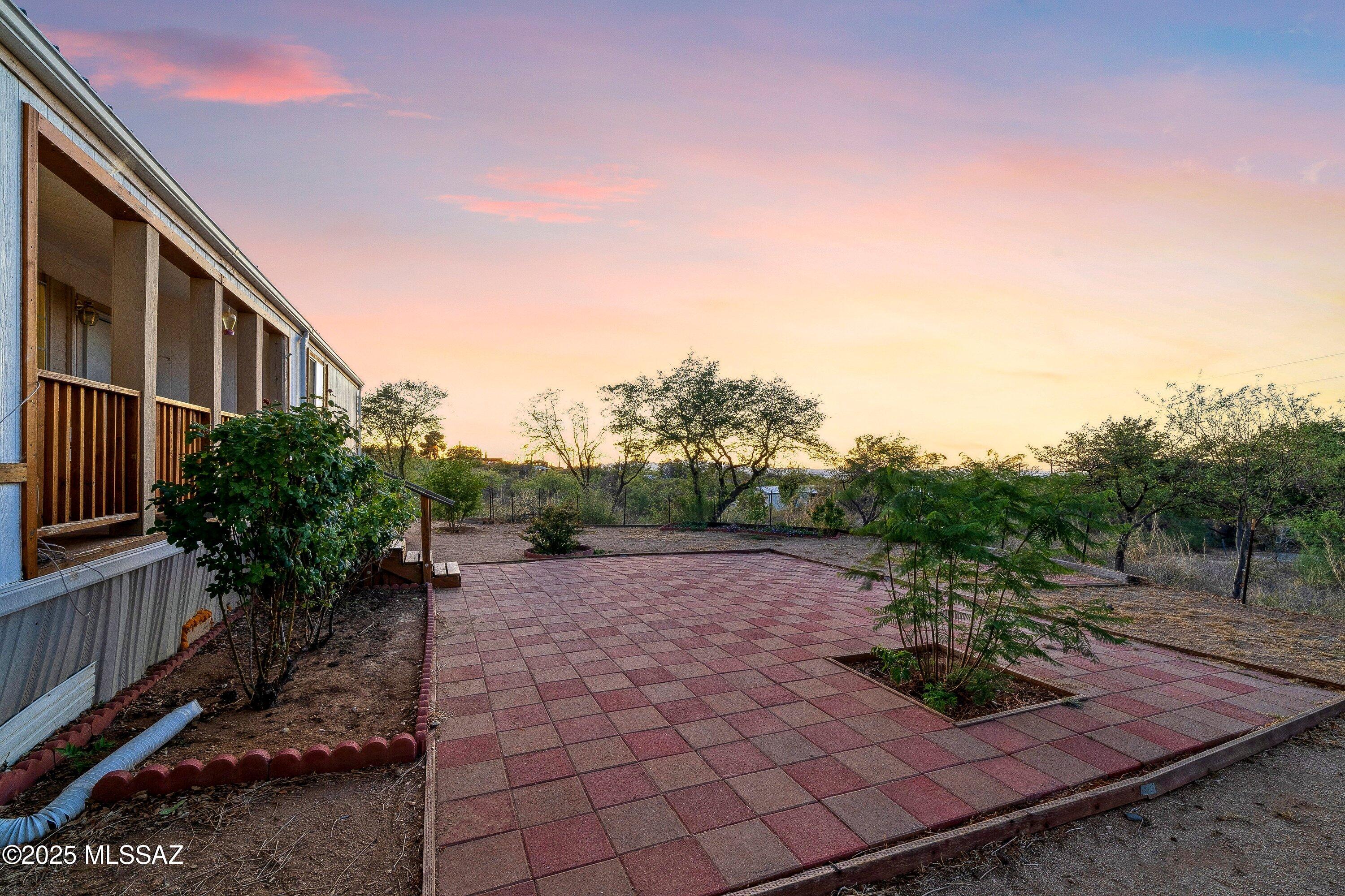 1074 N White Oak Place