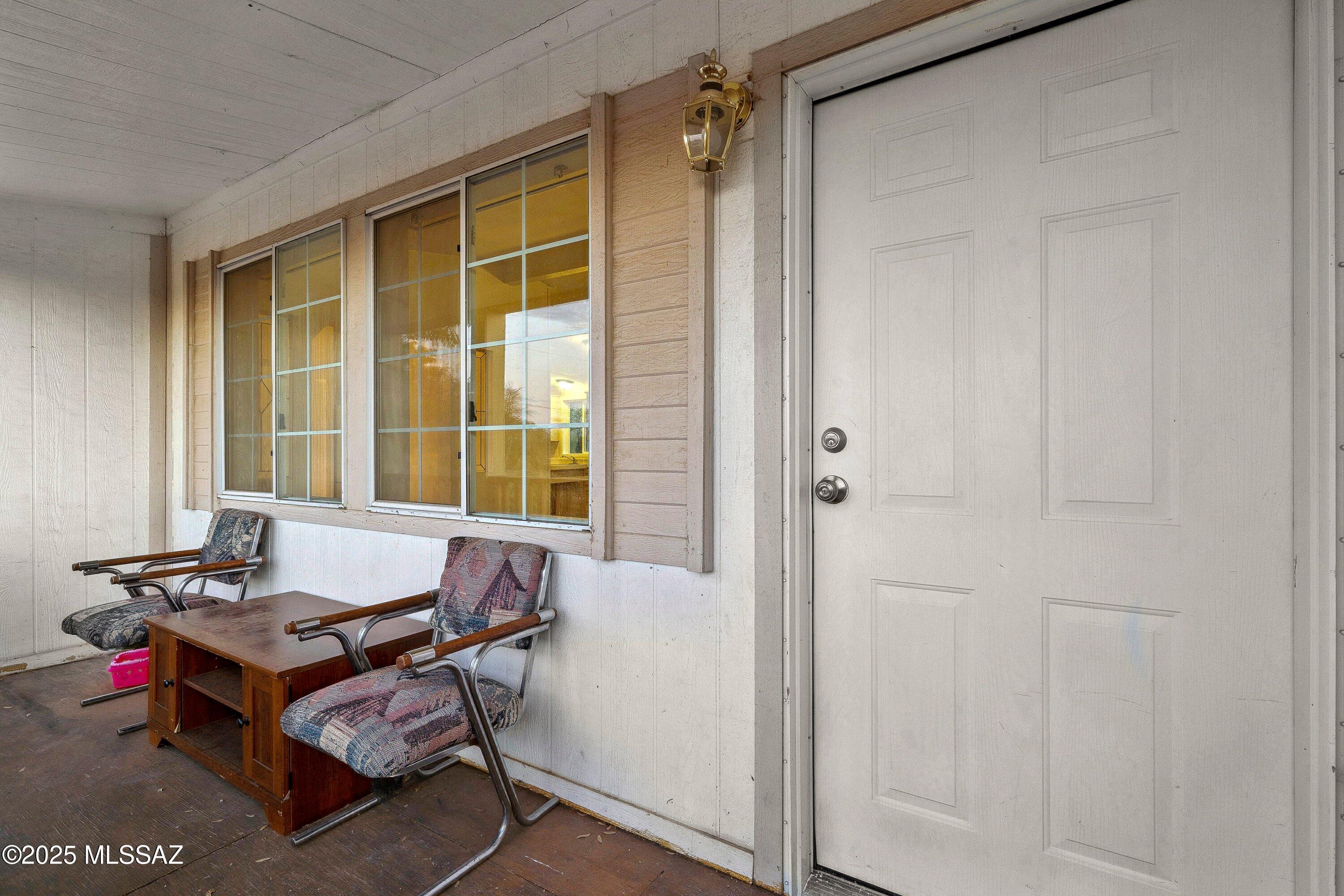 1074 N White Oak Place