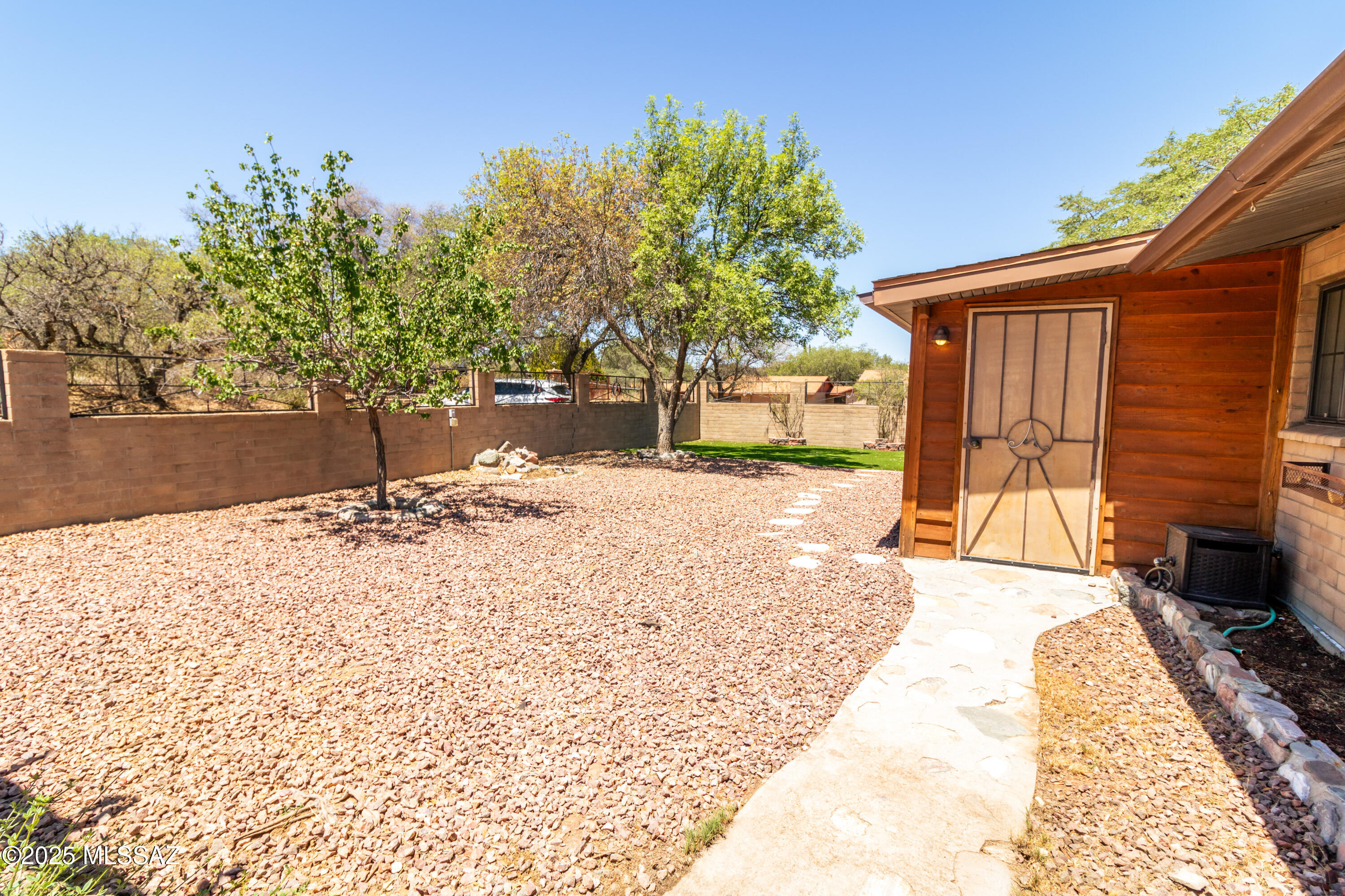 315 W Oak Hills Drive