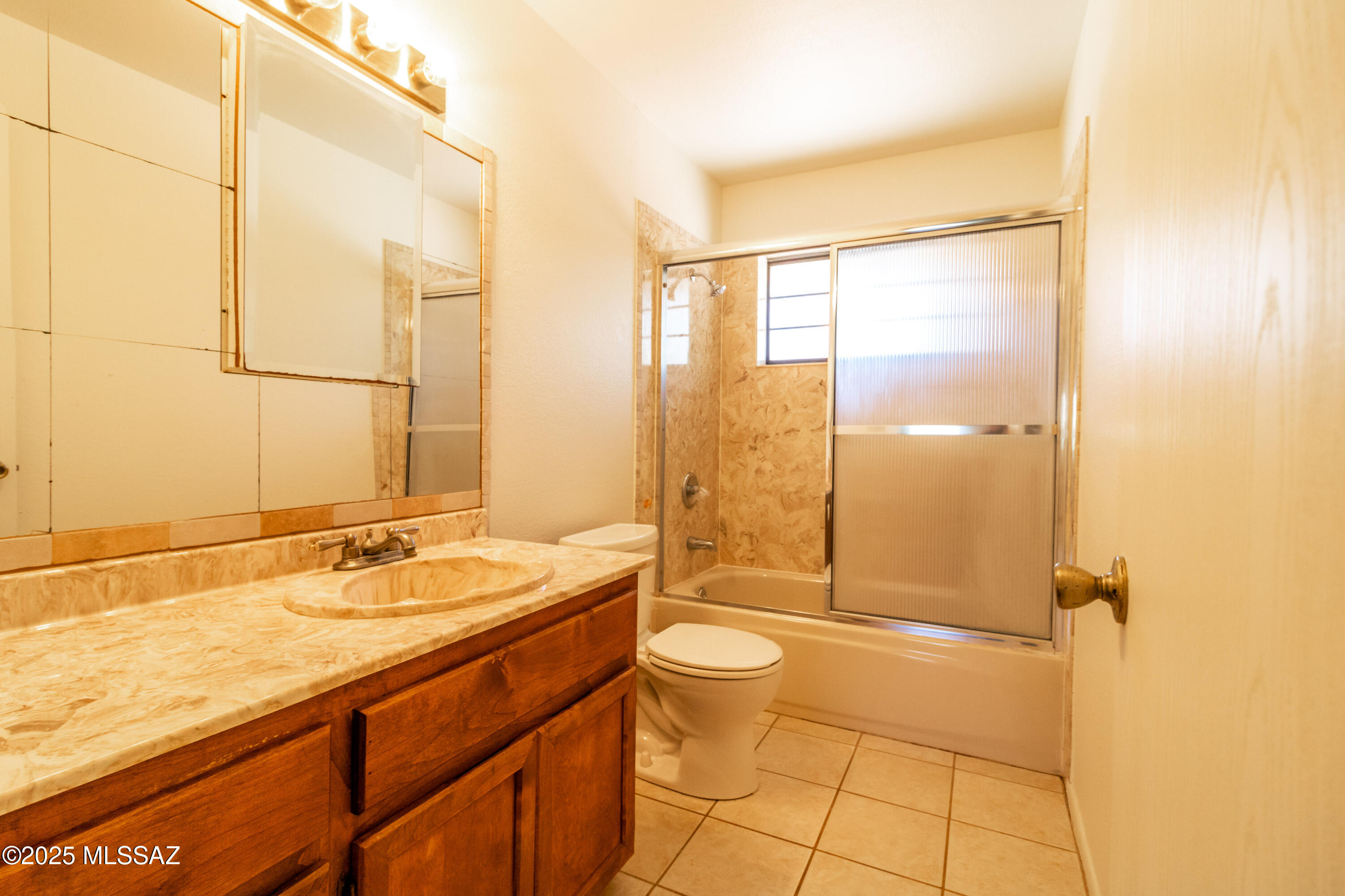 315 W Oak Hills Drive