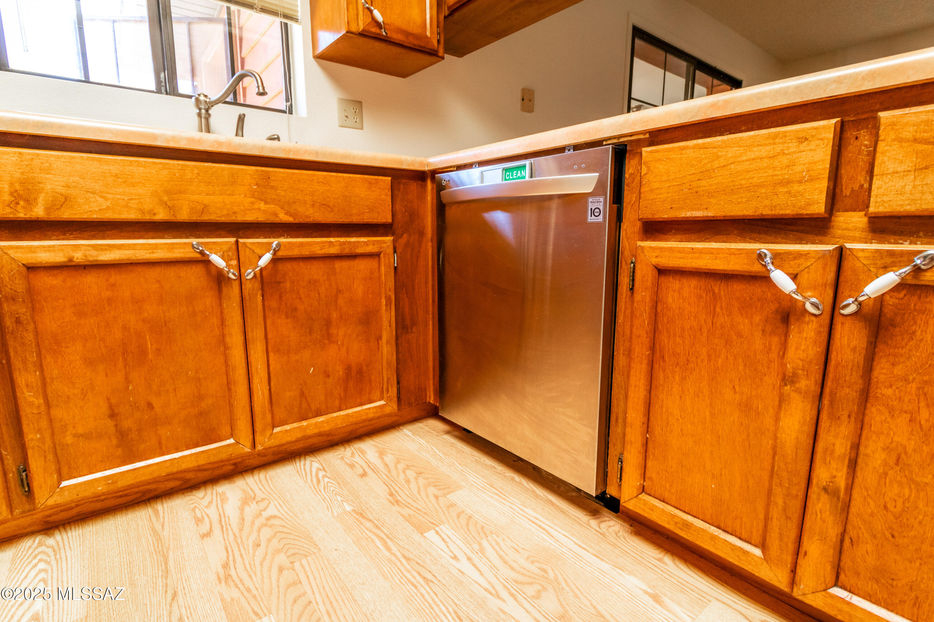 315 W Oak Hills Drive
