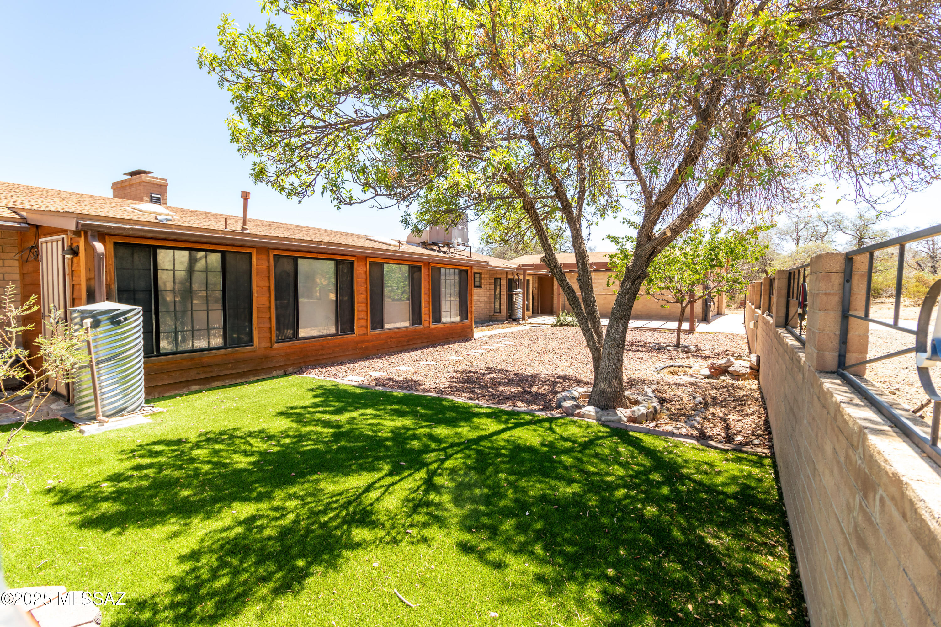 315 W Oak Hills Drive