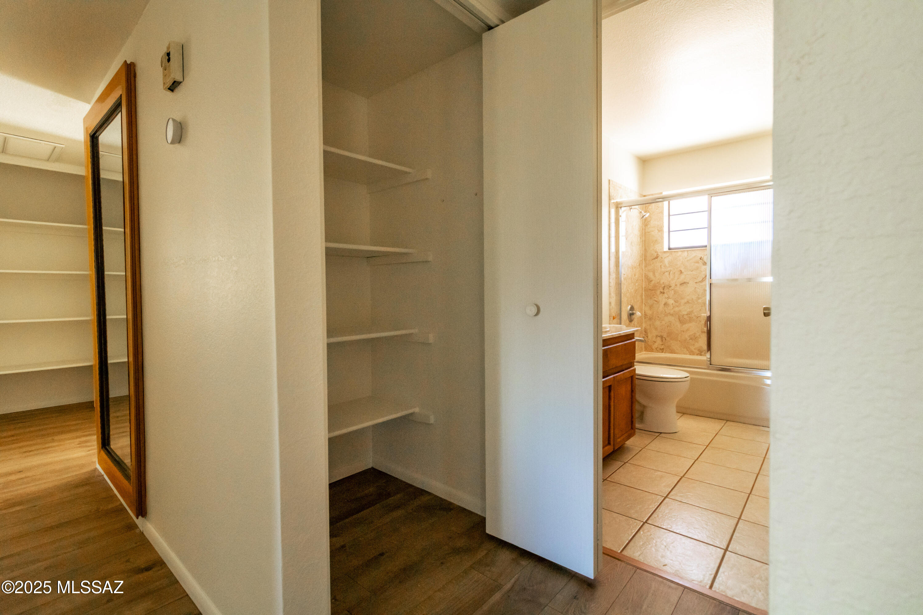 315 W Oak Hills Drive