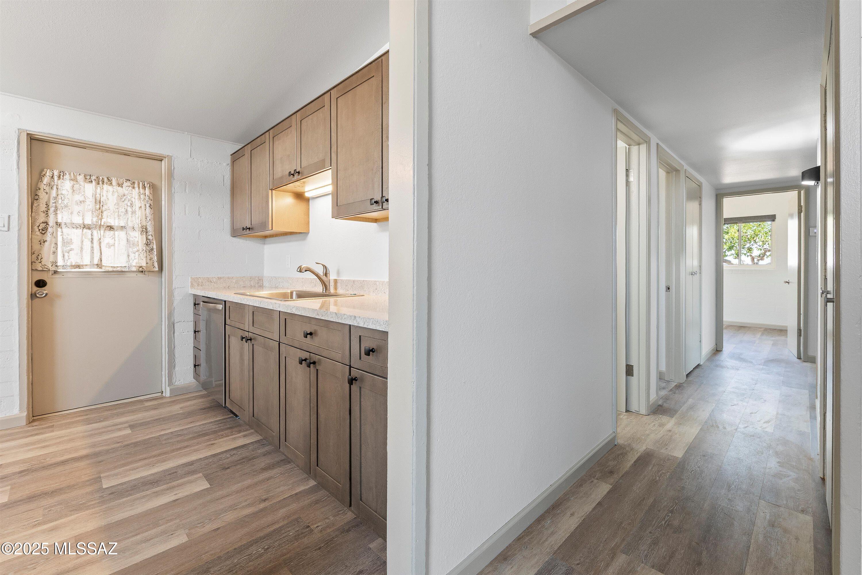 110 W 6th Avenue
