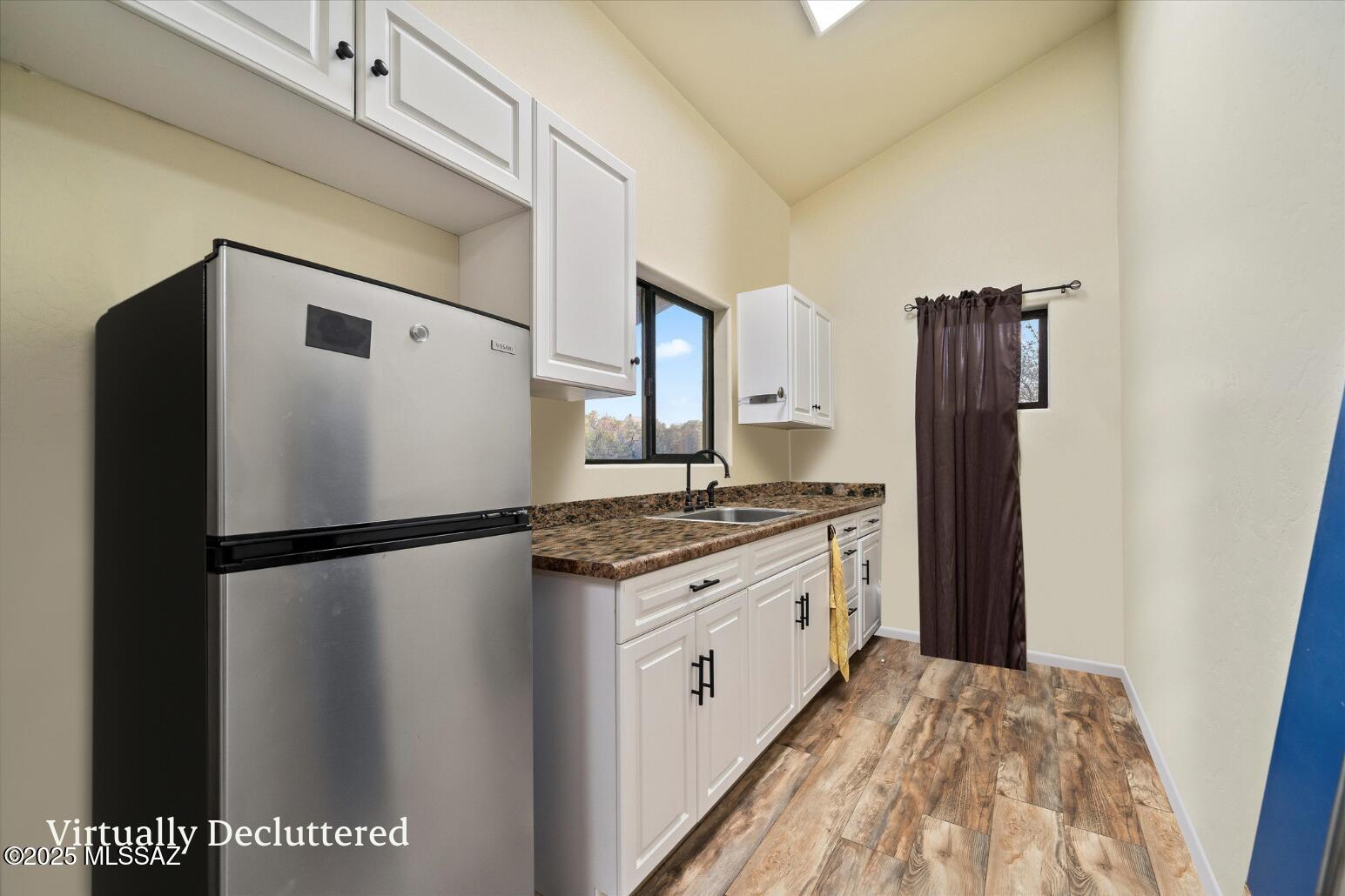 325 W Oak Hills Drive