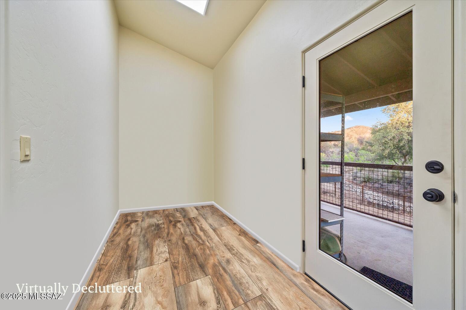 325 W Oak Hills Drive