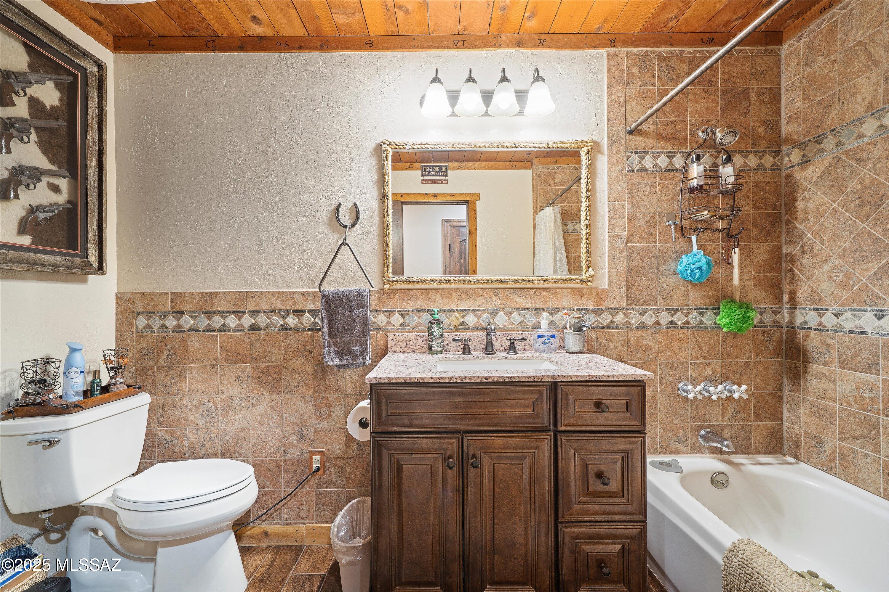 79520 E Putnam Street