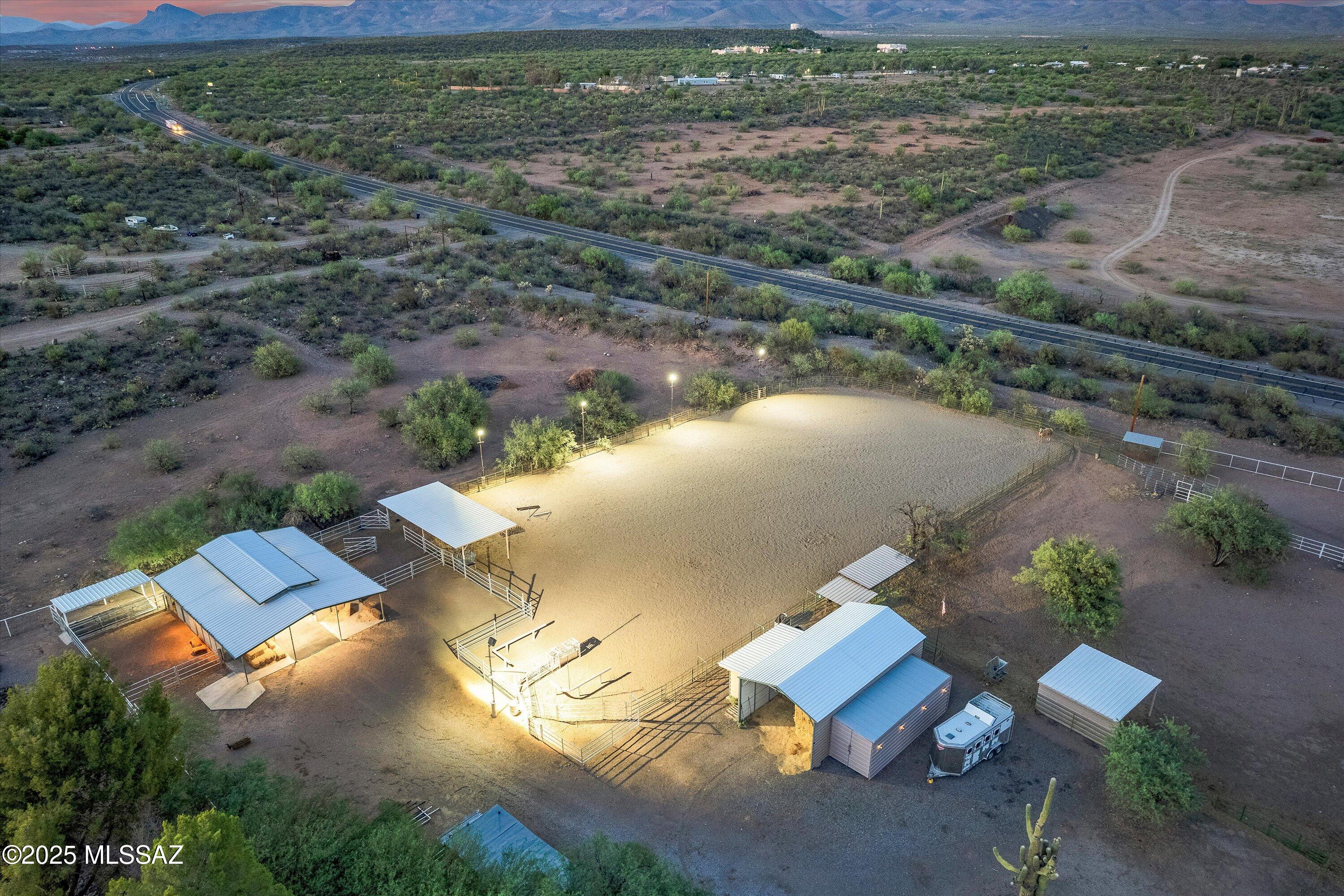 79520 E Putnam Street