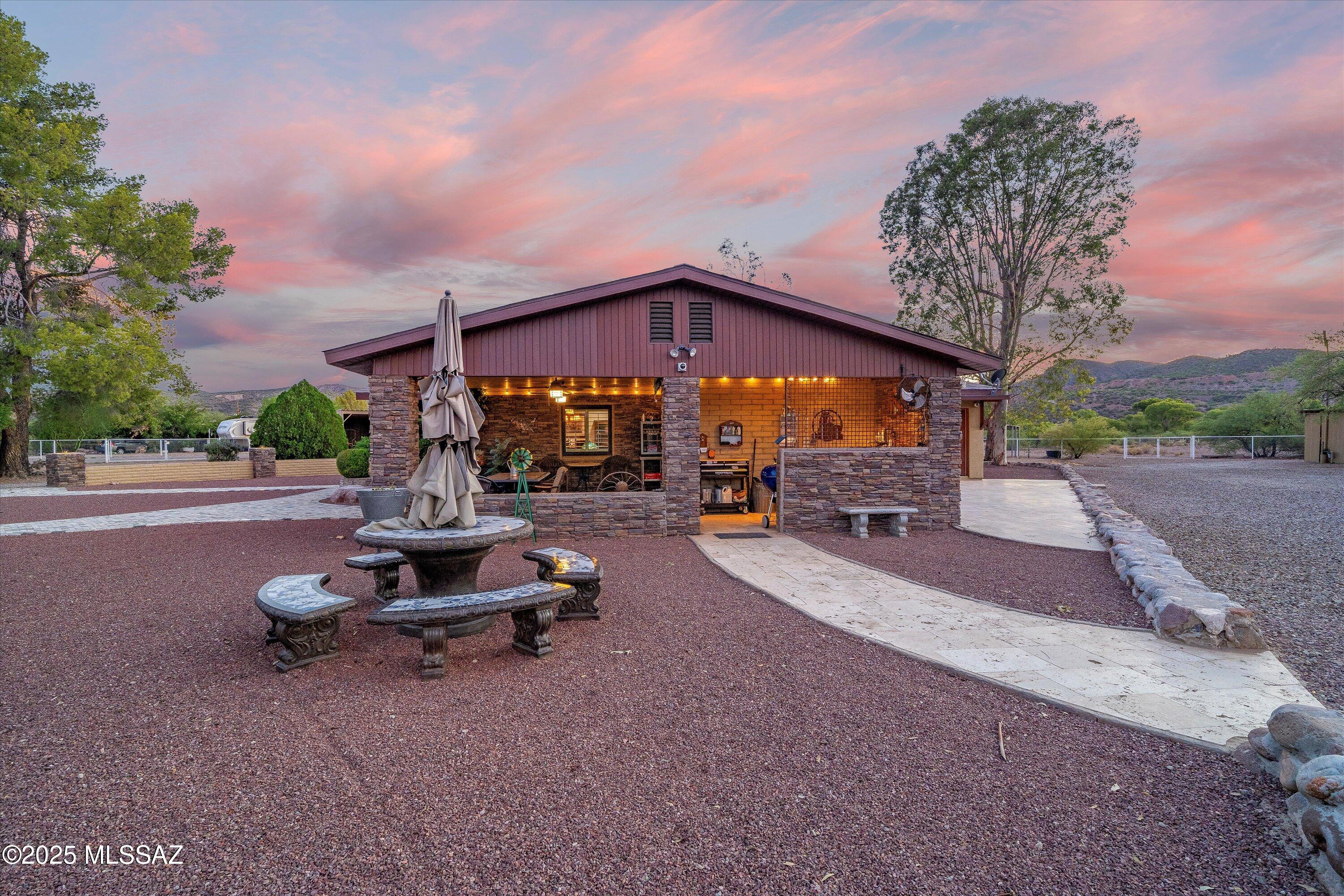 79520 E Putnam Street