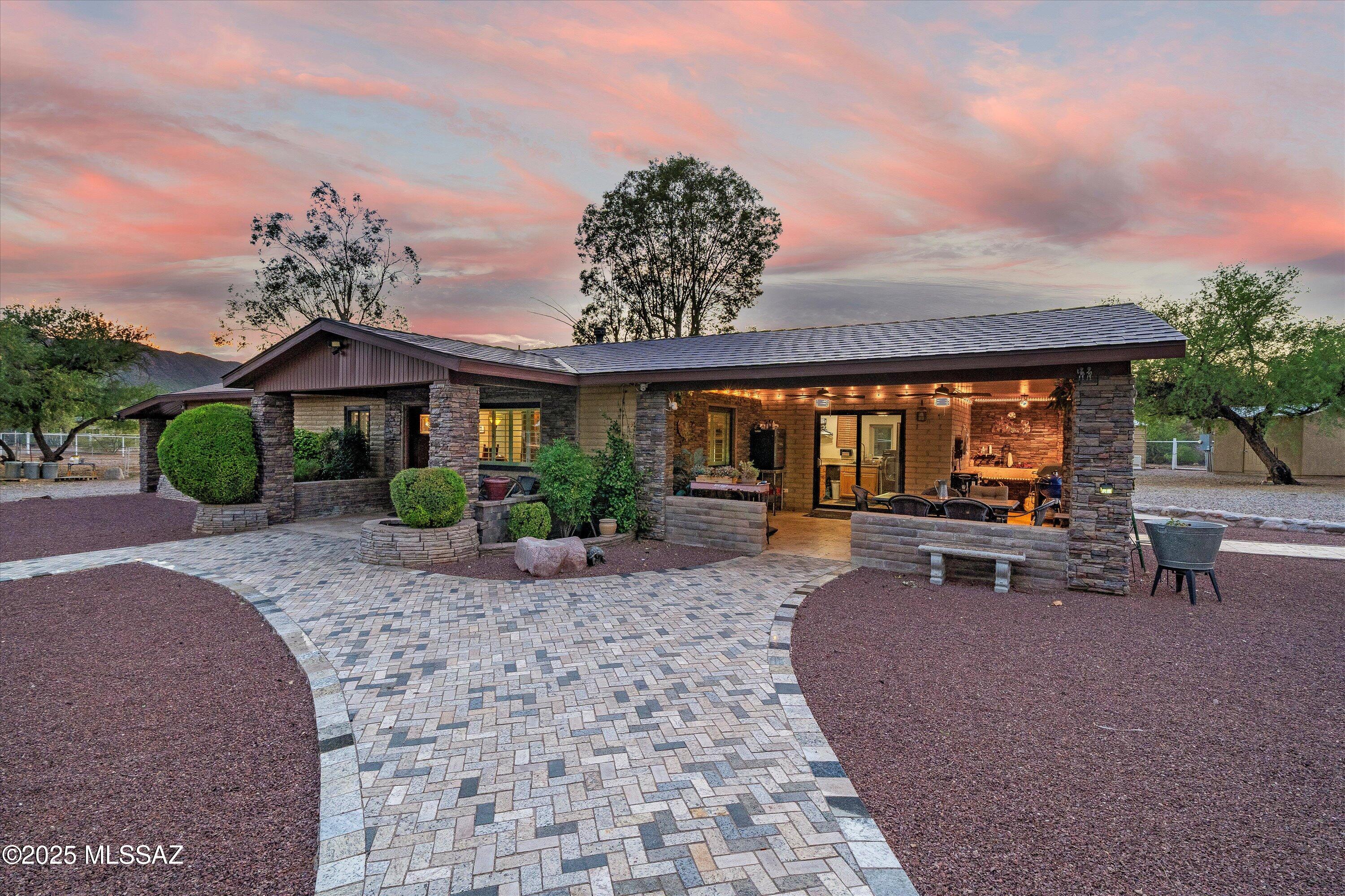 79520 E Putnam Street