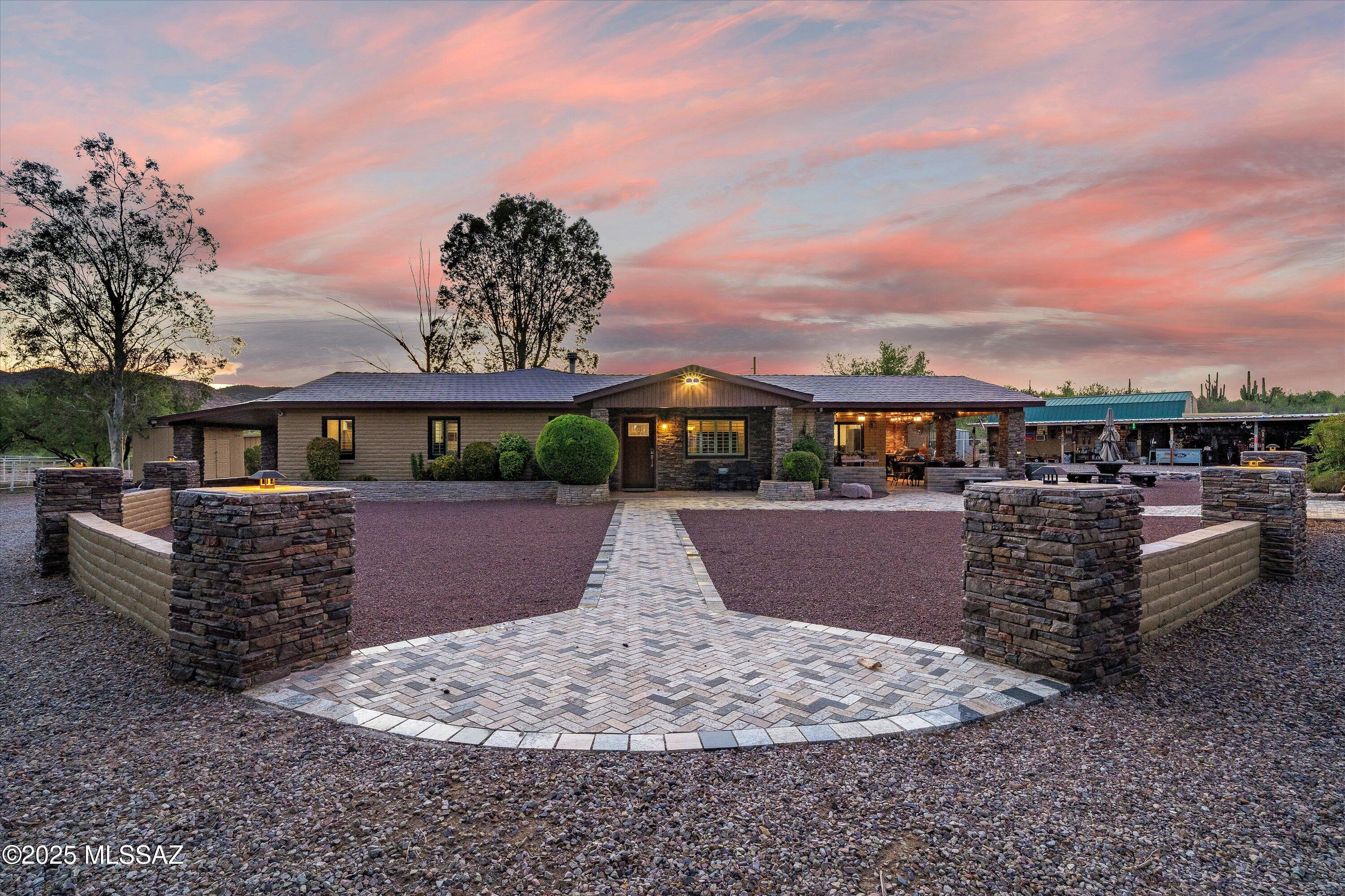 79520 E Putnam Street