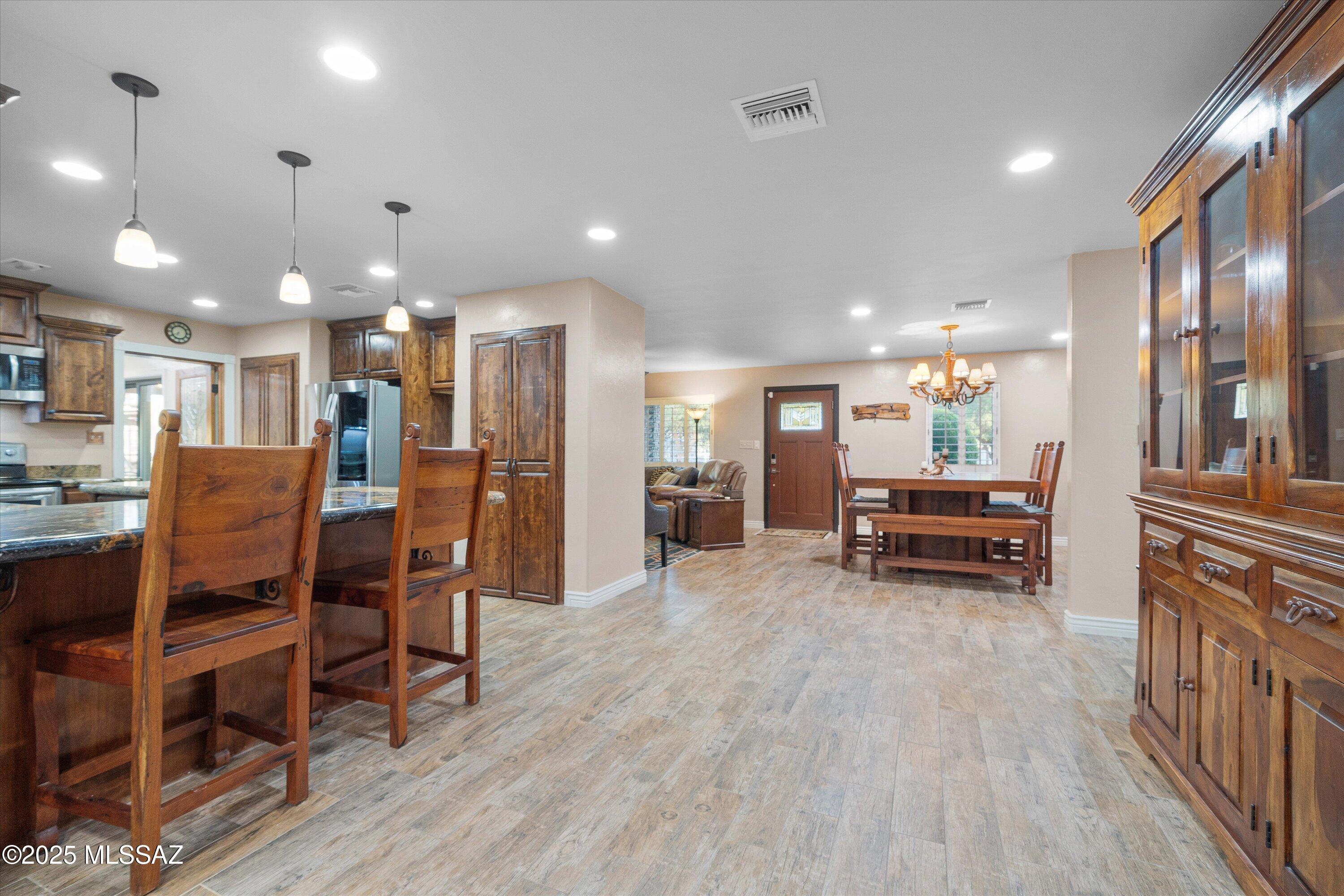 79520 E Putnam Street