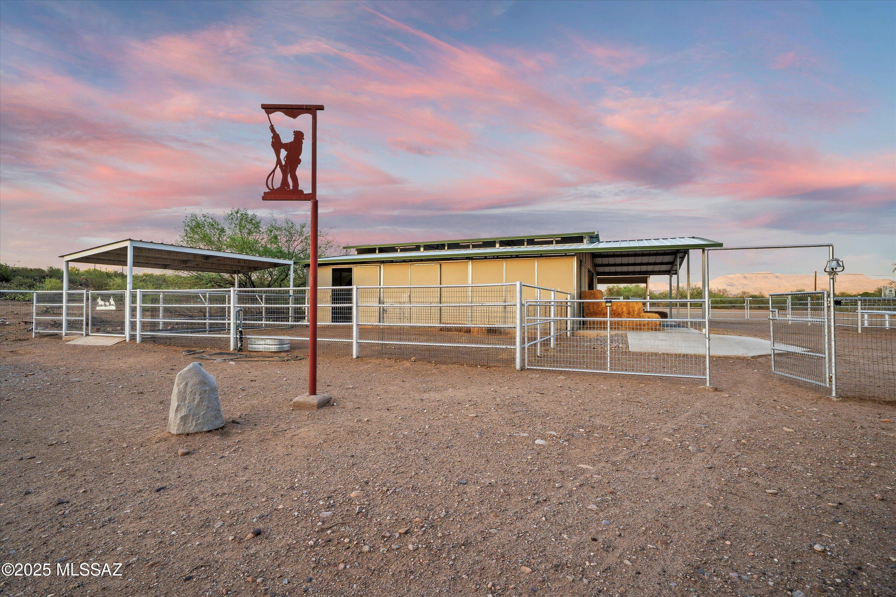 79520 E Putnam Street