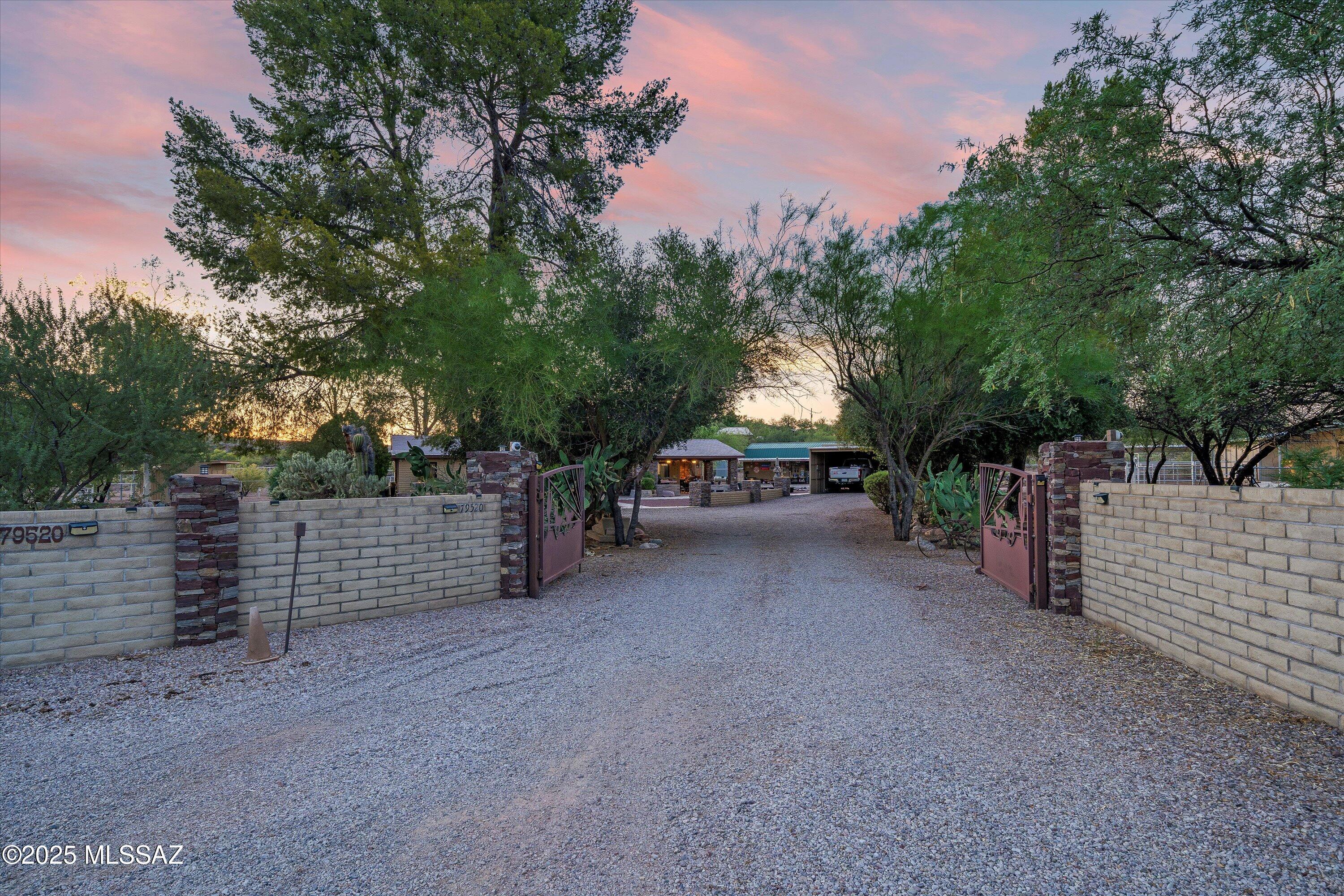 79520 E Putnam Street