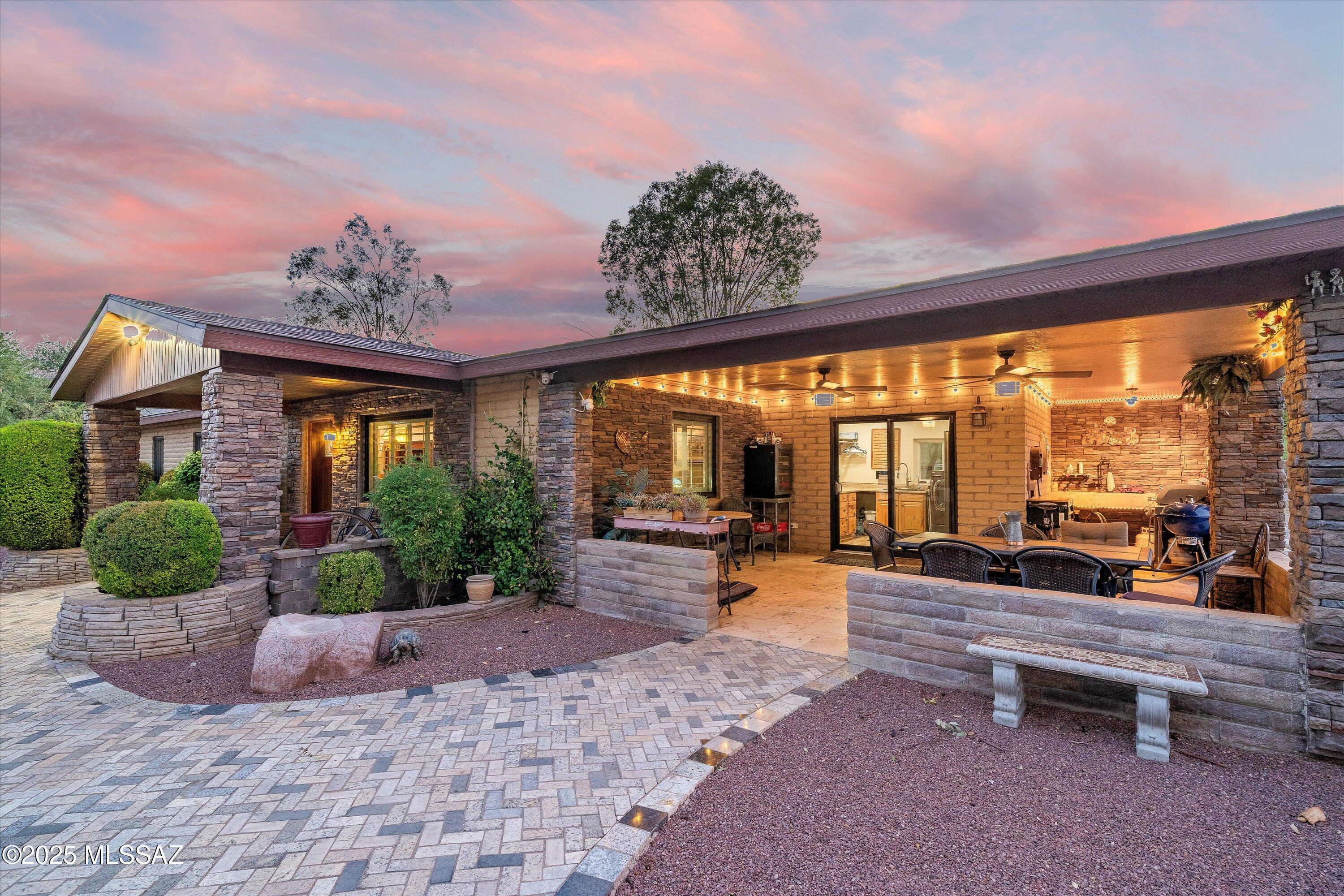 79520 E Putnam Street