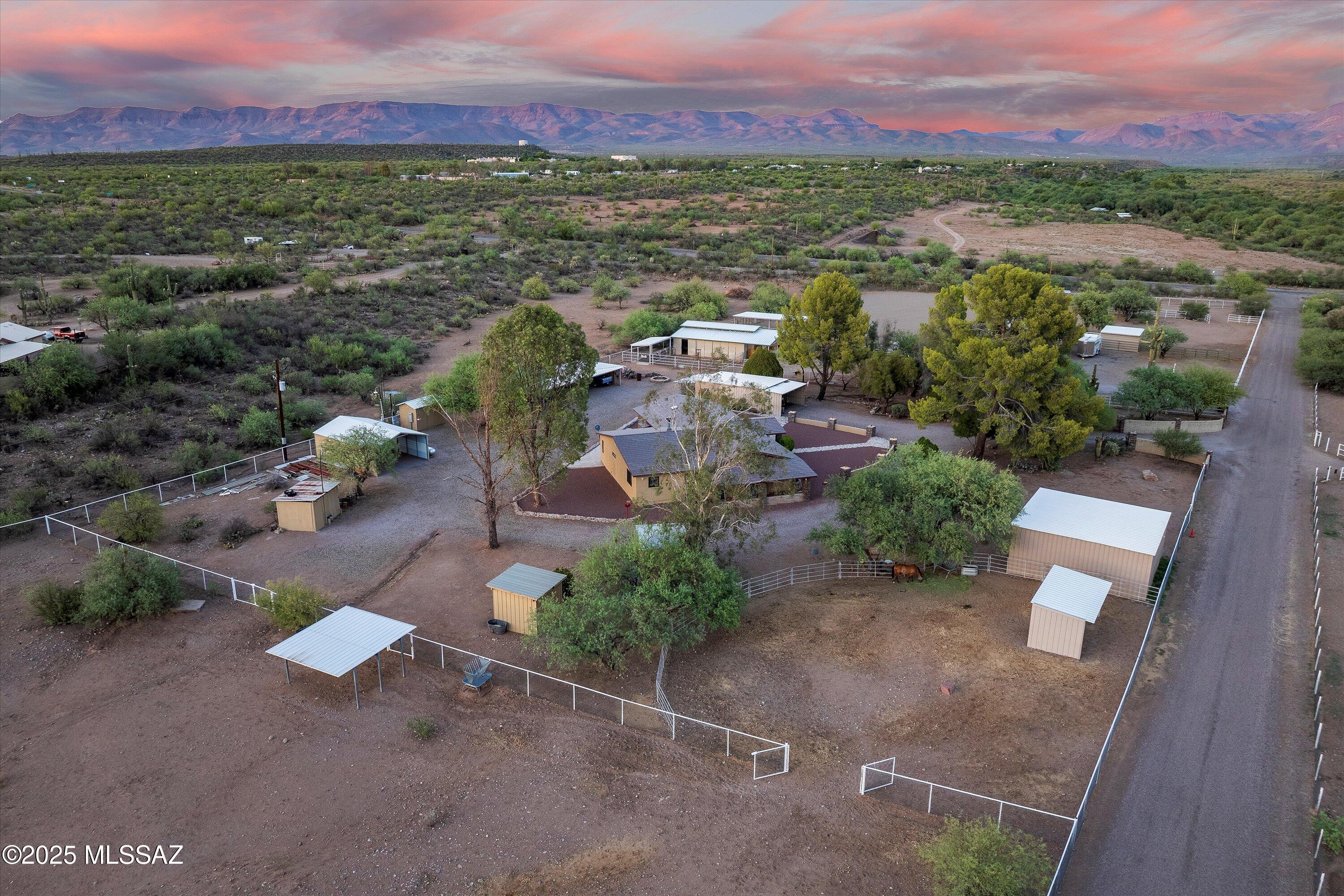 79520 E Putnam Street