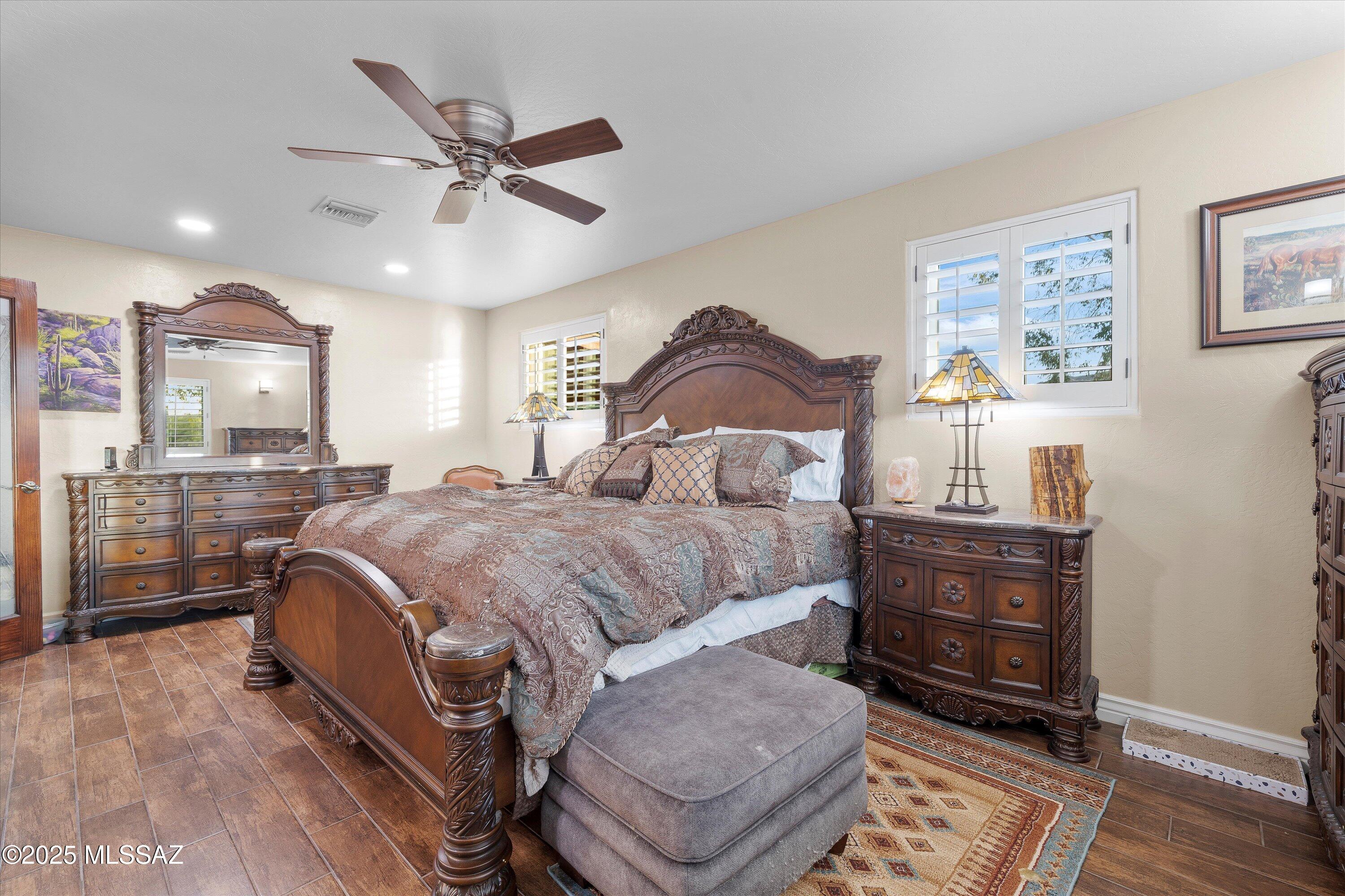 79520 E Putnam Street