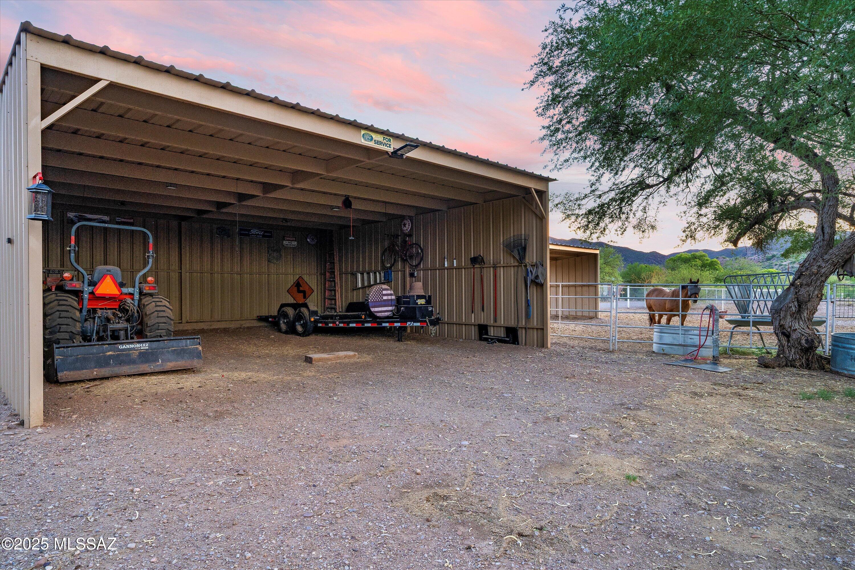 79520 E Putnam Street