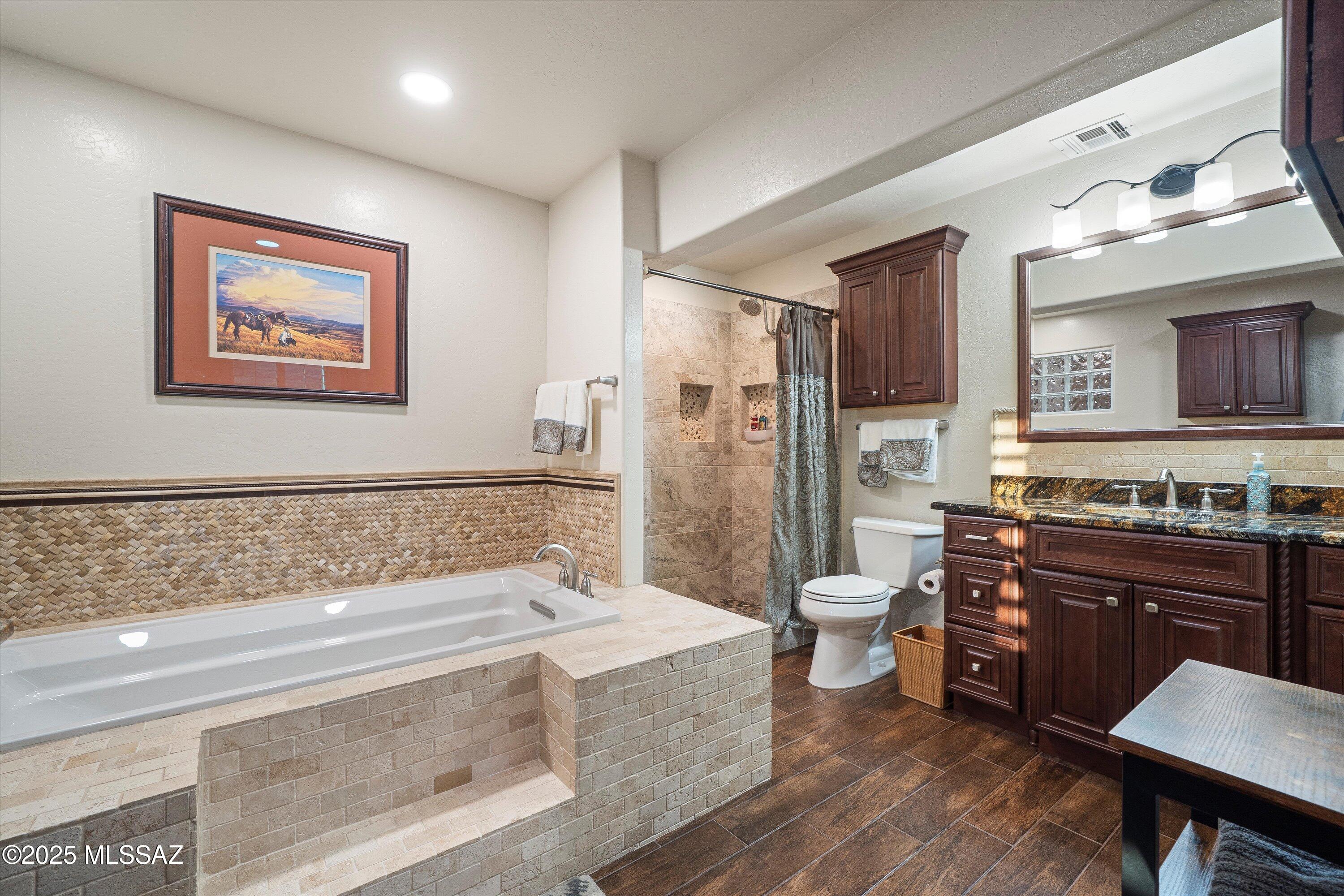 79520 E Putnam Street