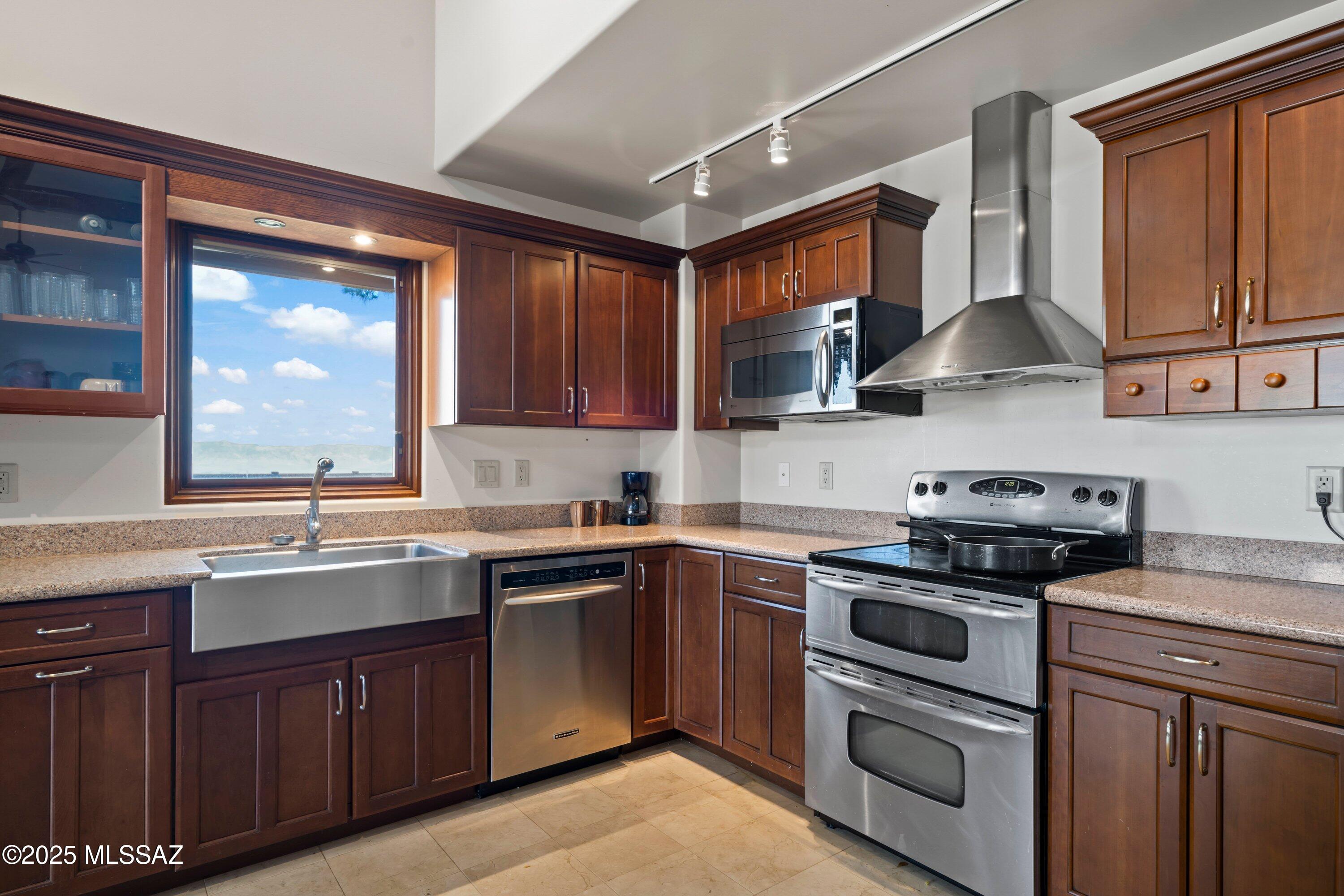 33351 S High Jinks Road