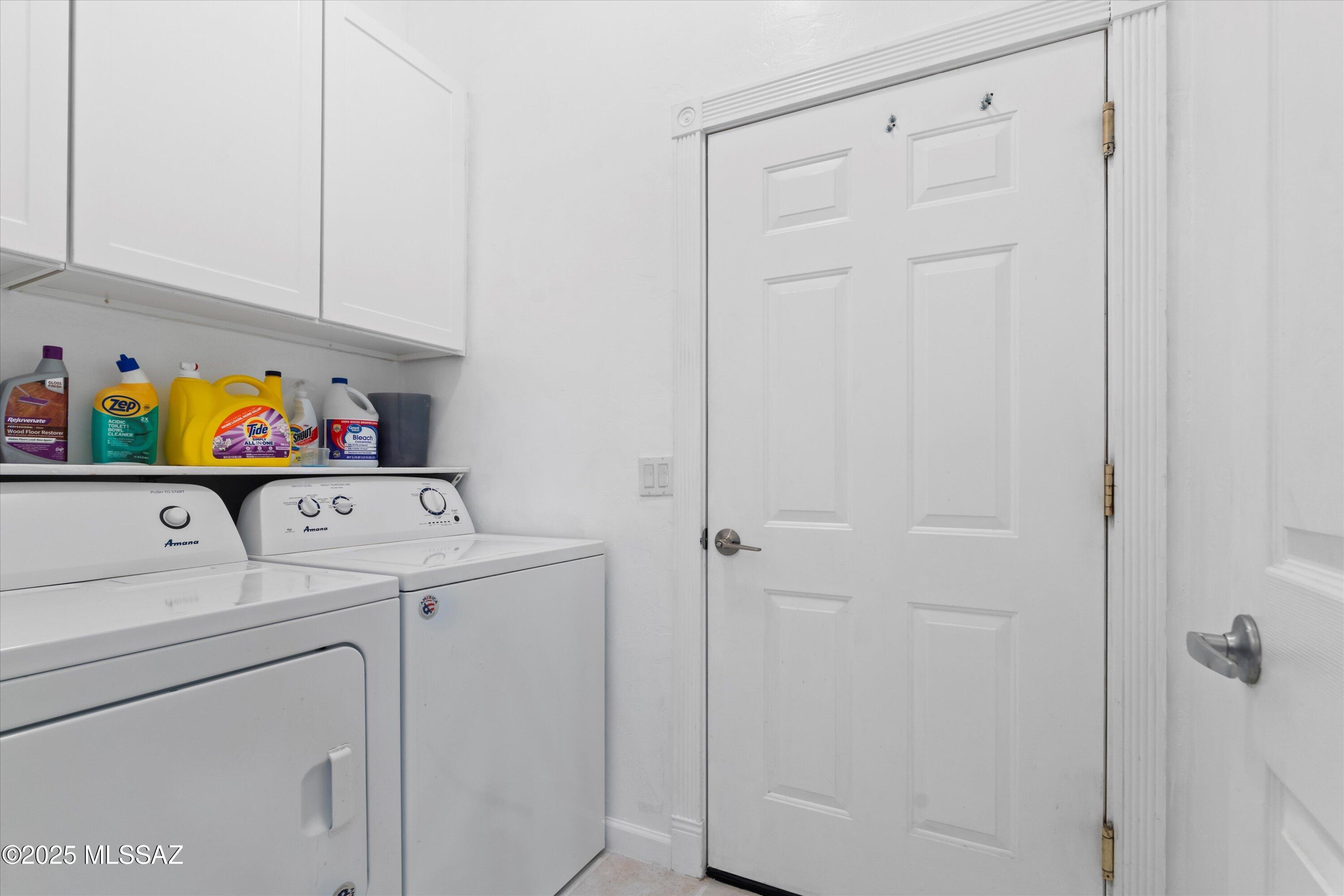 600 N Oak Hills Place