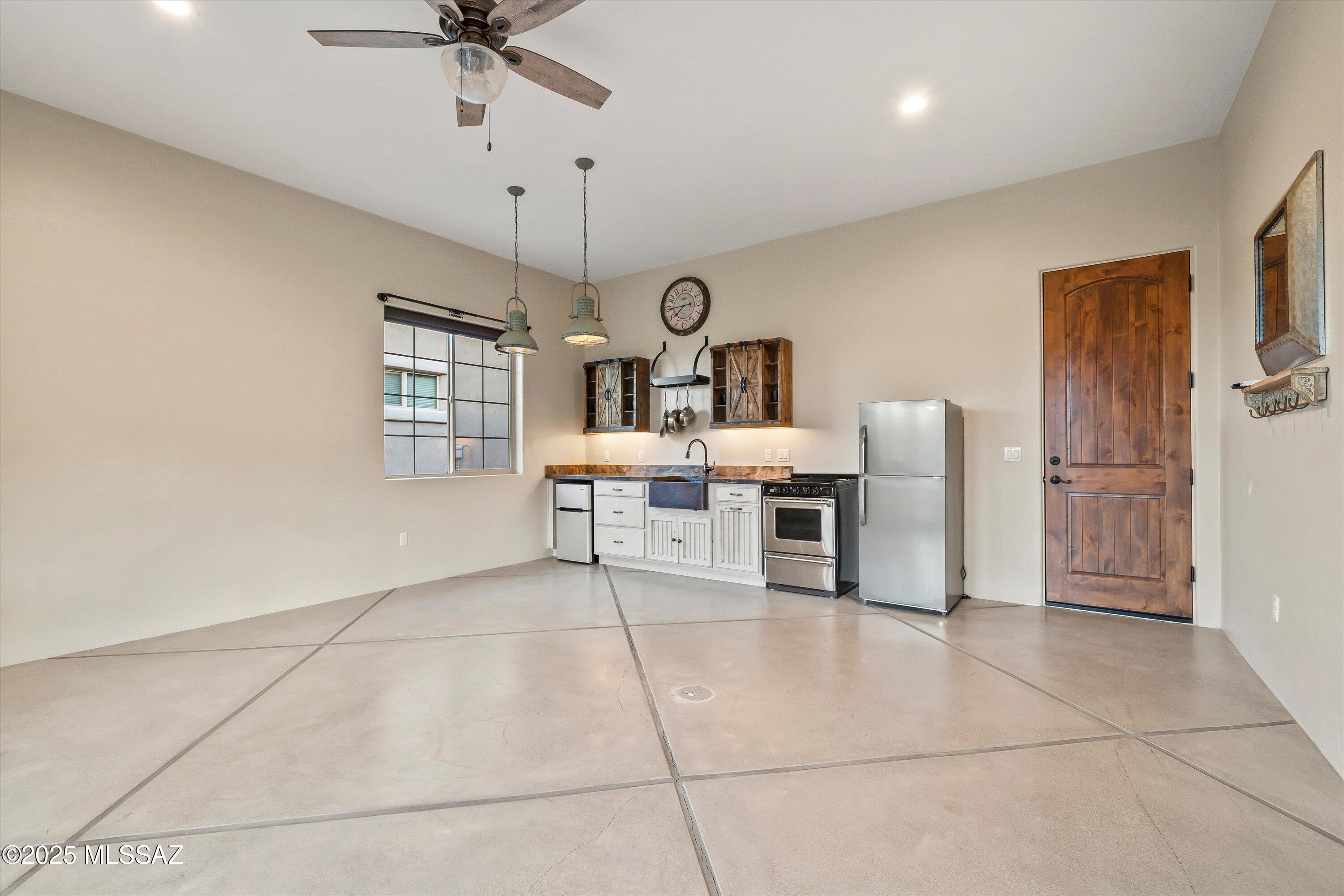 67848 E Madison Road