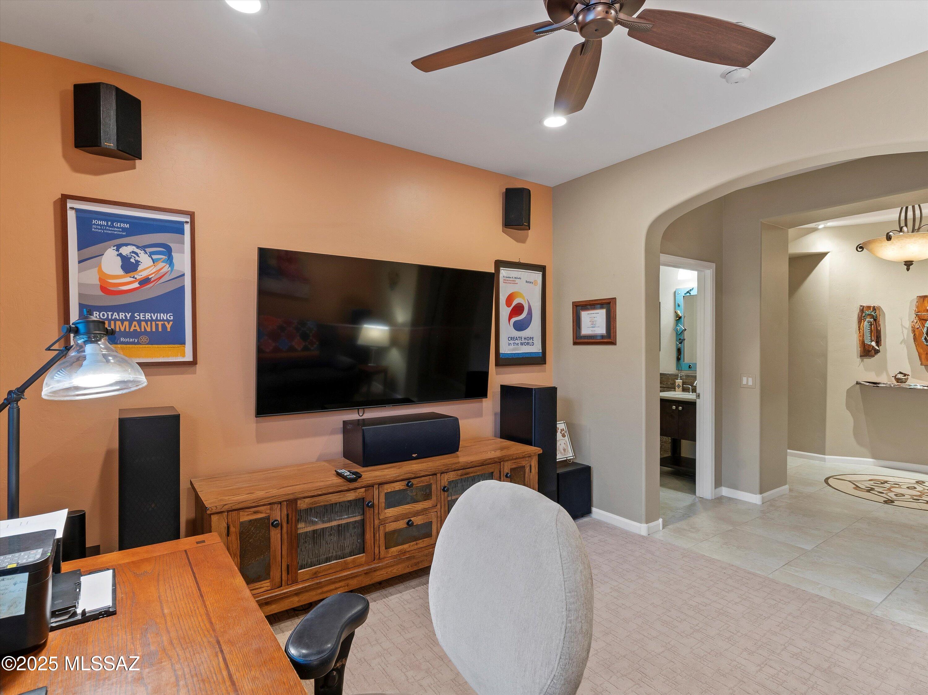 60233 E Ankole Drive