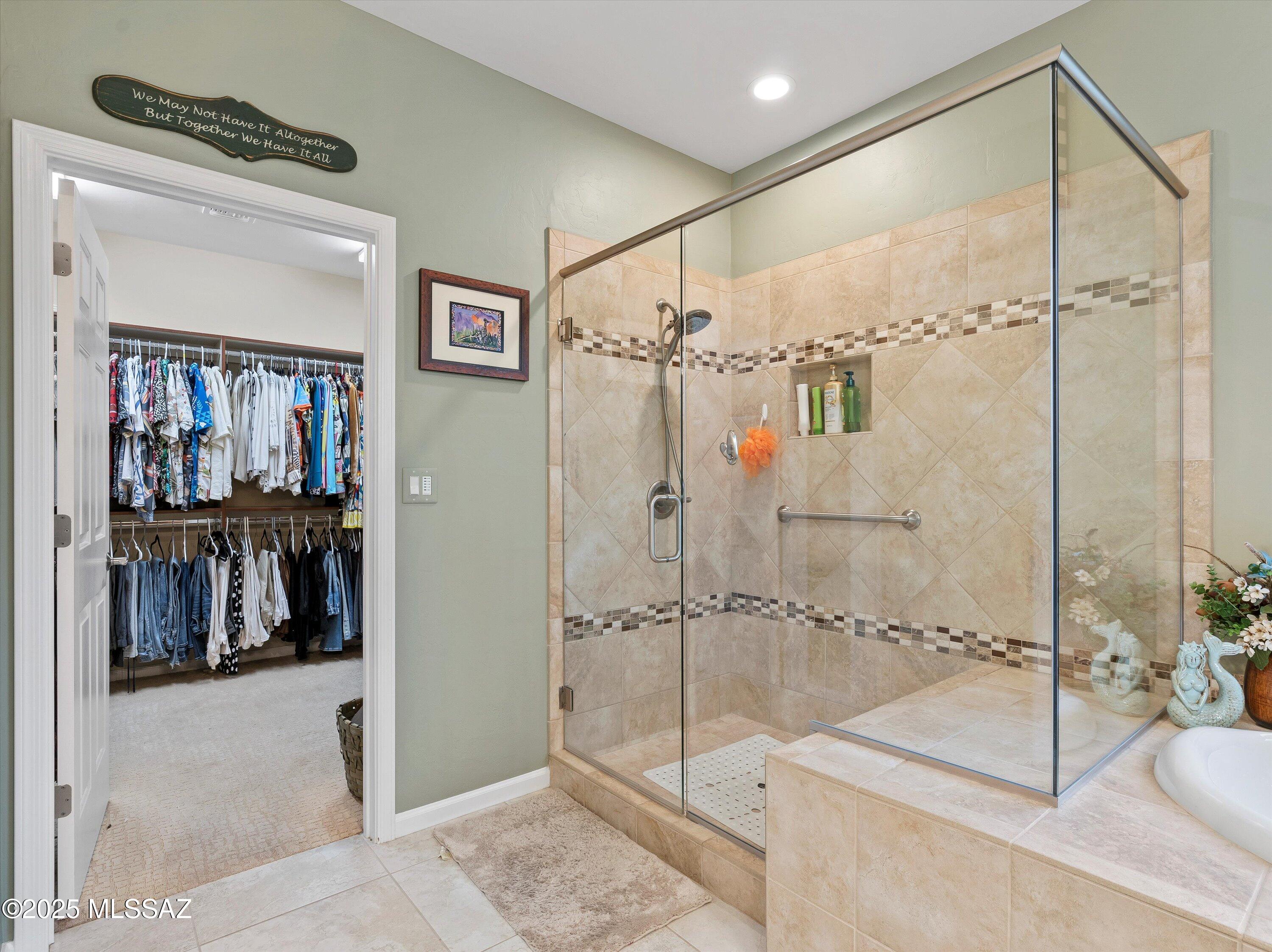 60233 E Ankole Drive