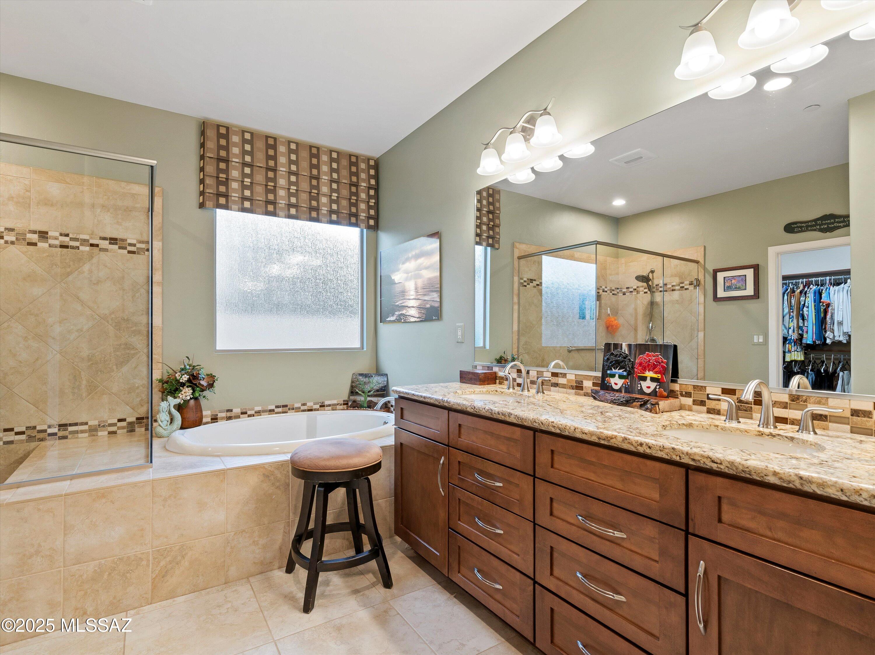 60233 E Ankole Drive