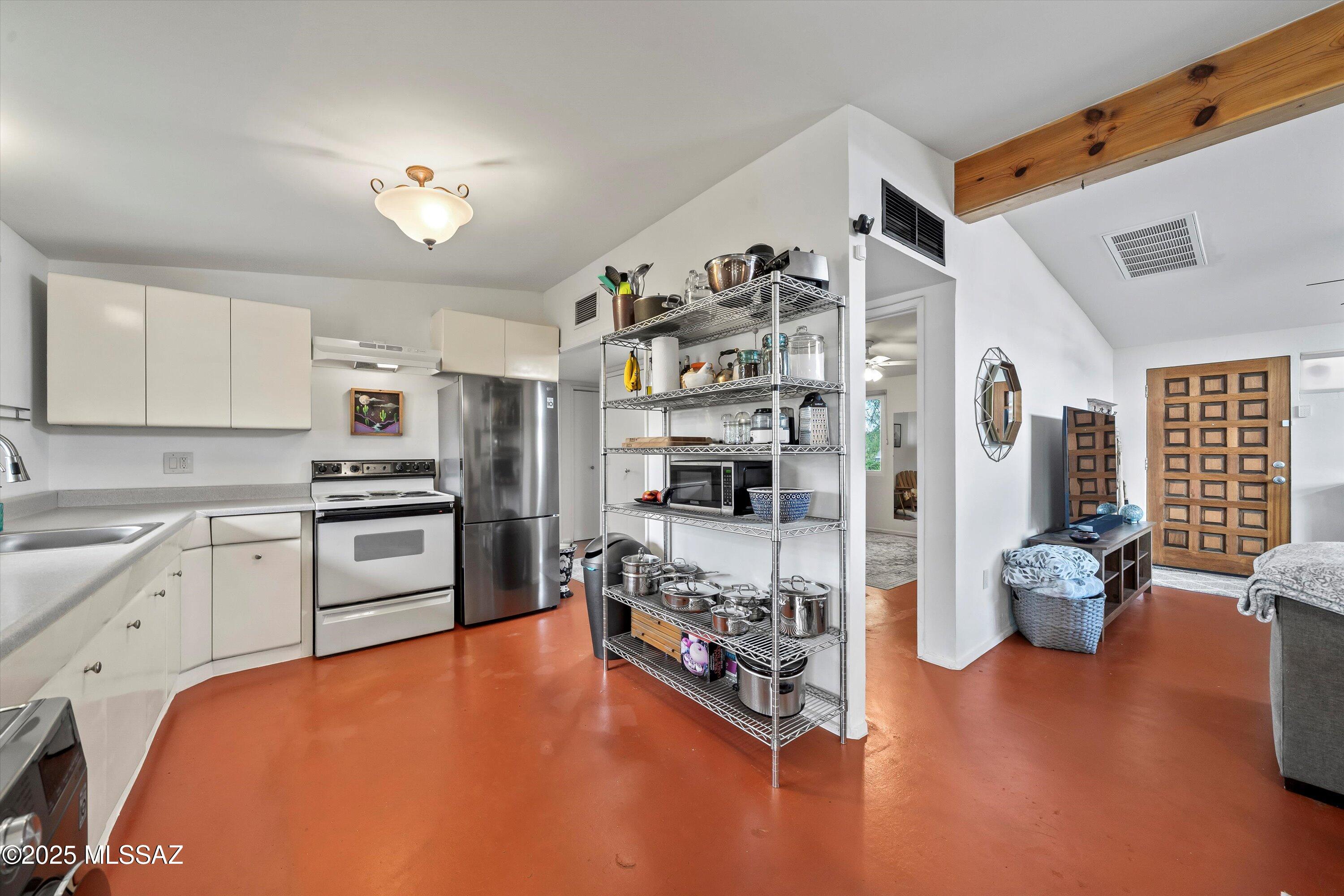 630 W 3rd Avenue