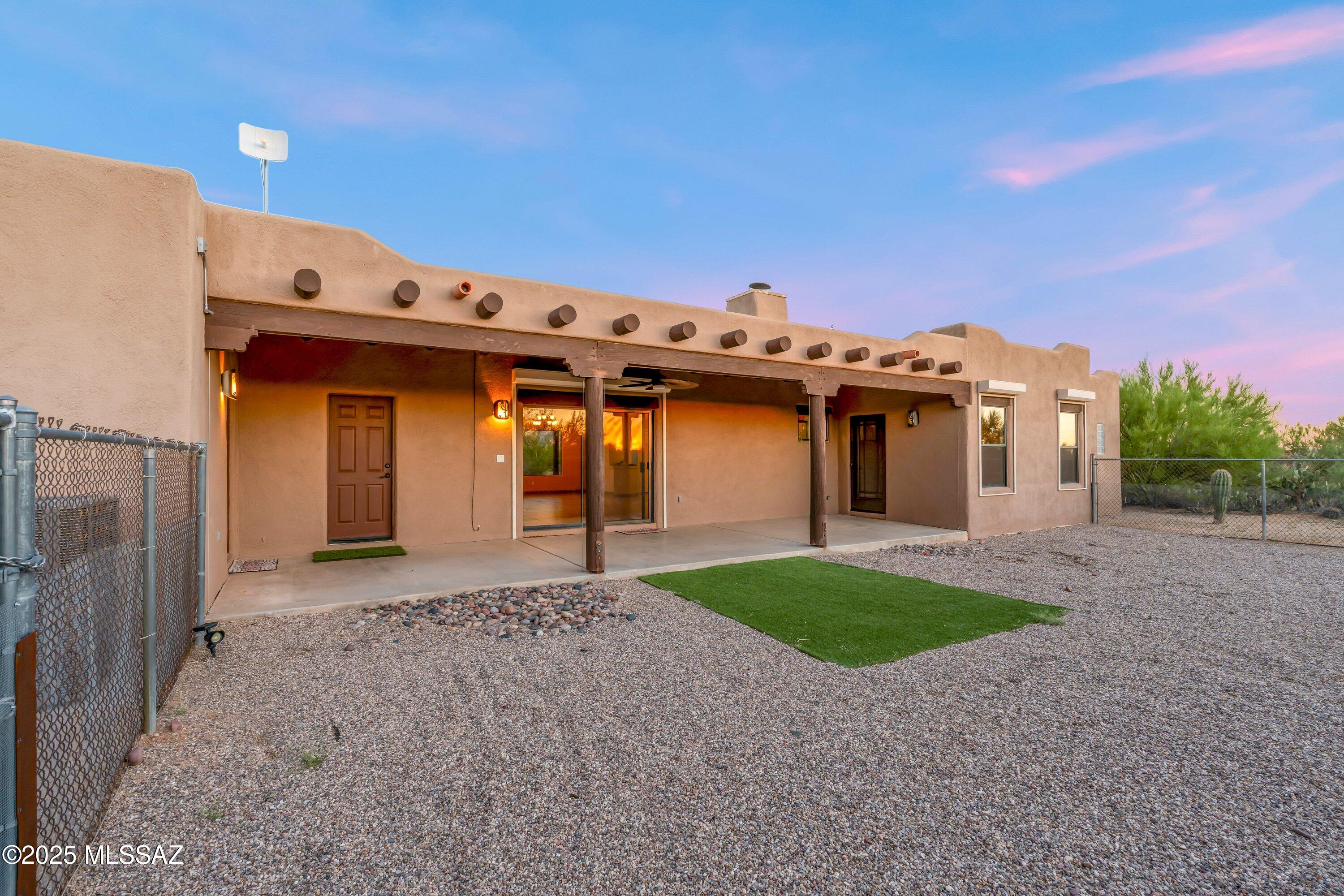 12801 N Kingair Drive