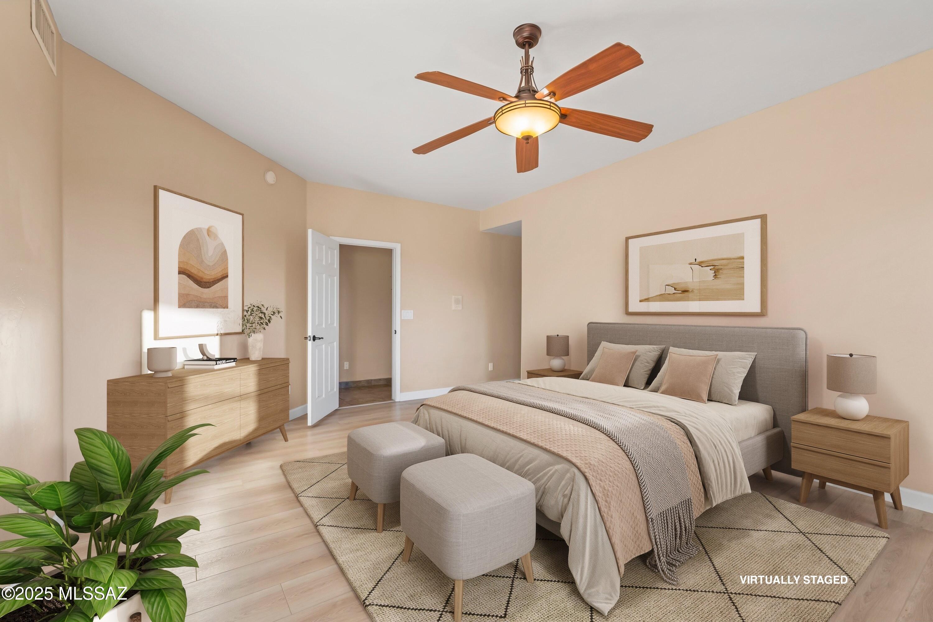 12801 N Kingair Drive