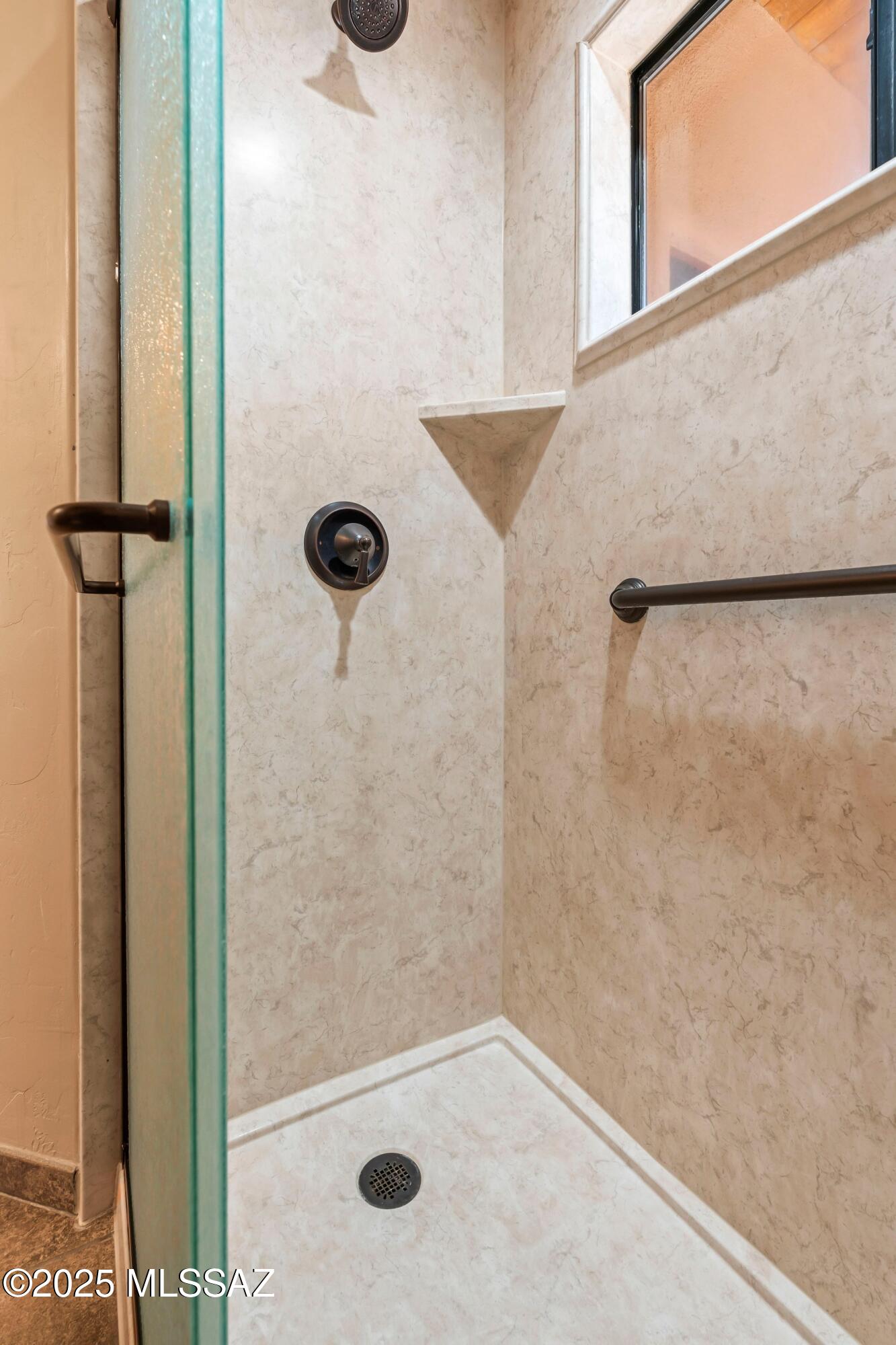 12801 N Kingair Drive