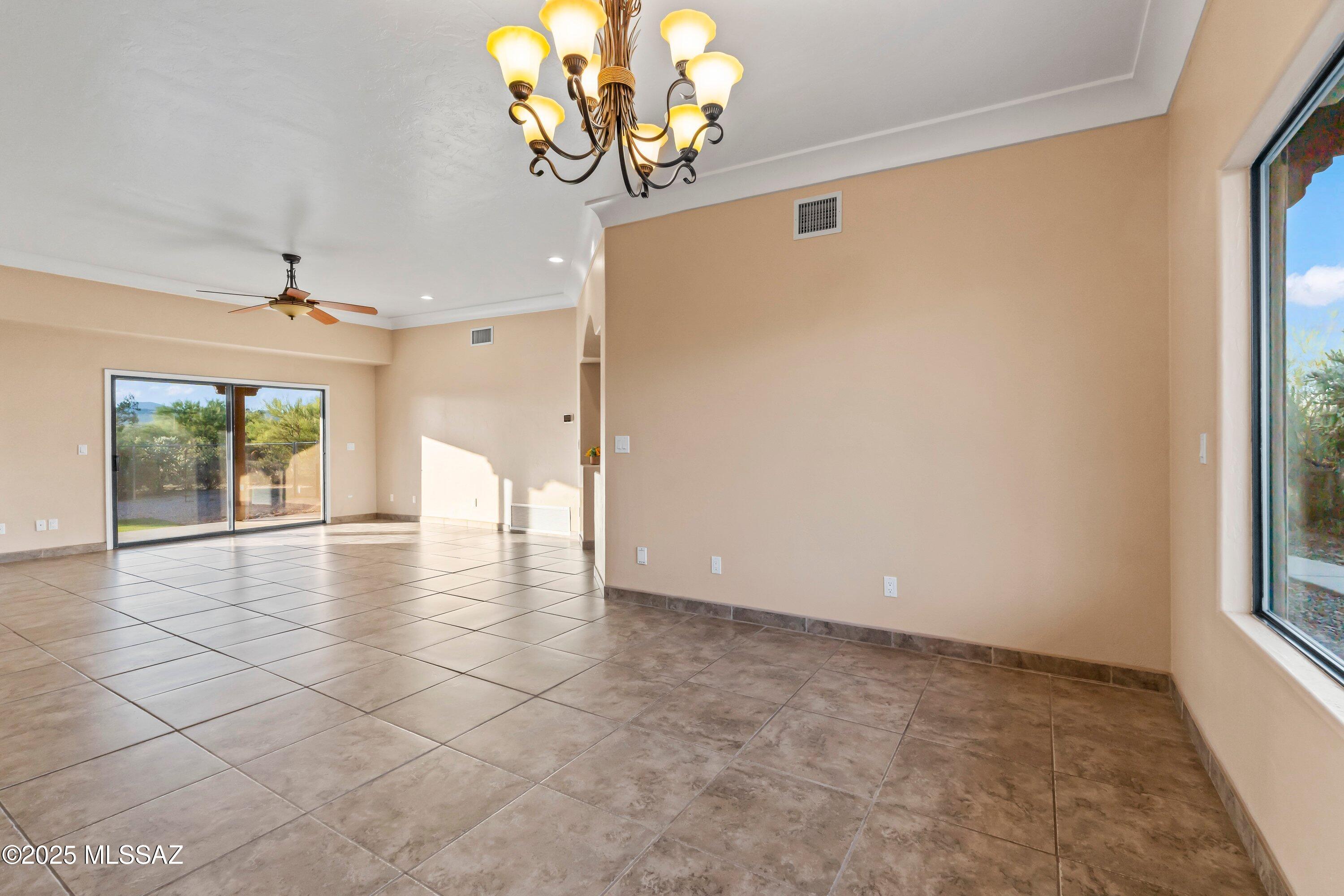 12801 N Kingair Drive