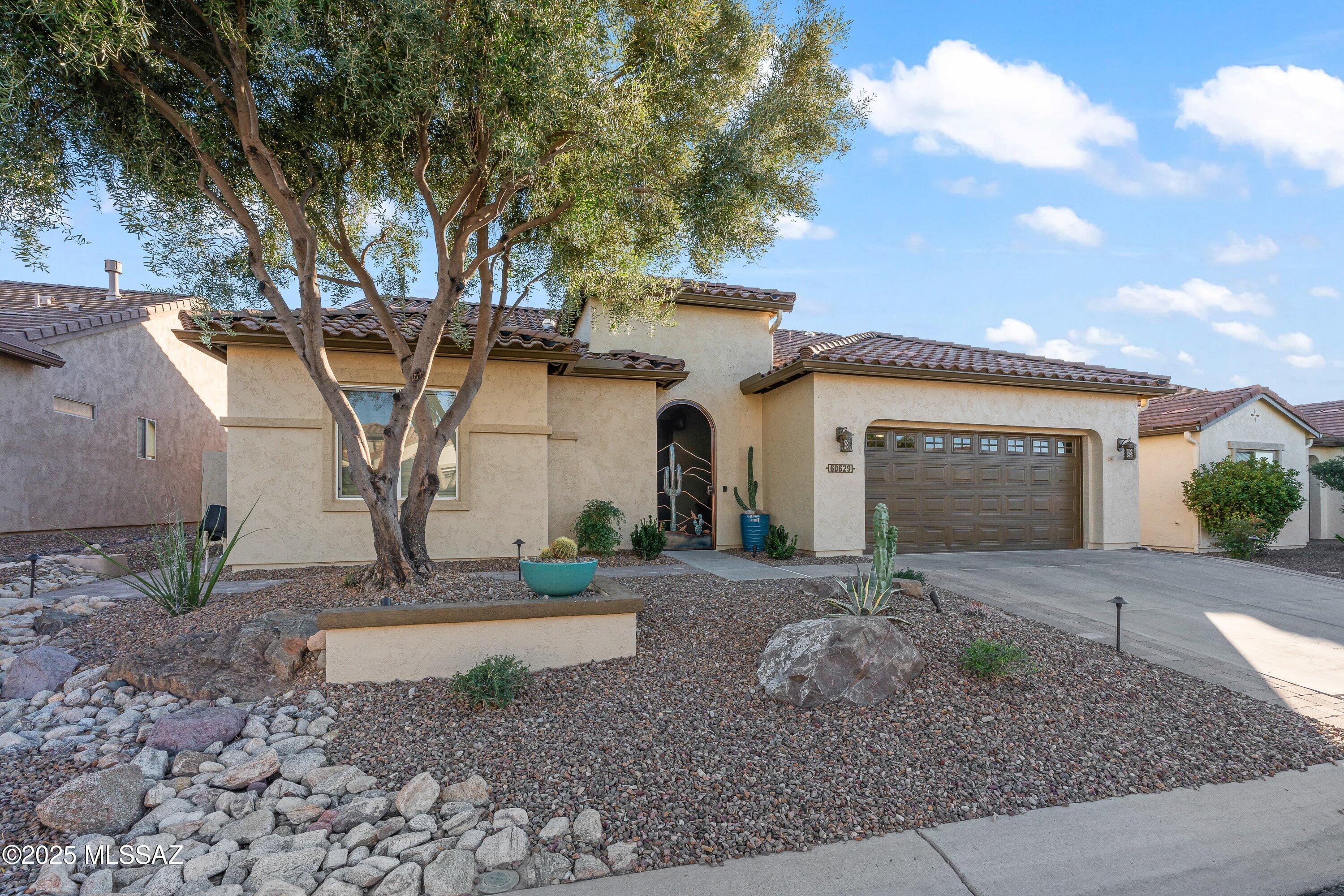 60629 E Arroyo Vista Drive