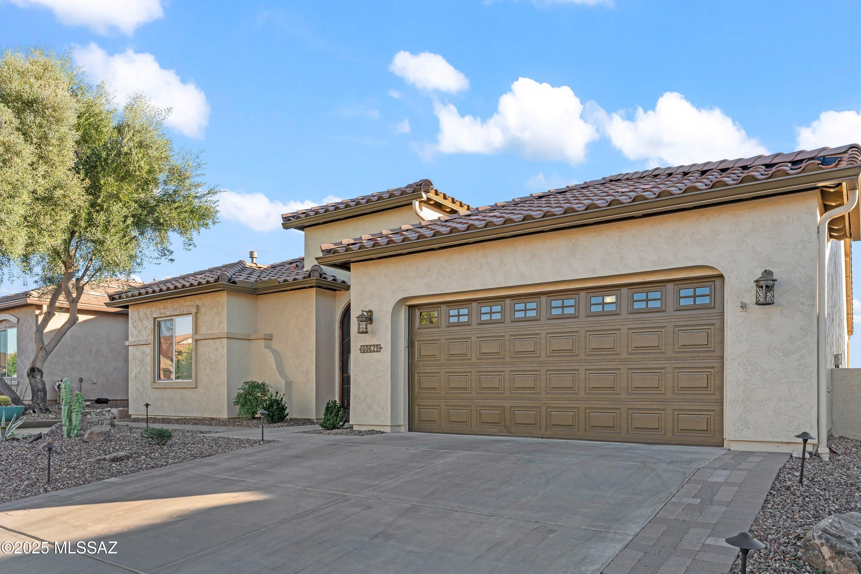 60629 E Arroyo Vista Drive