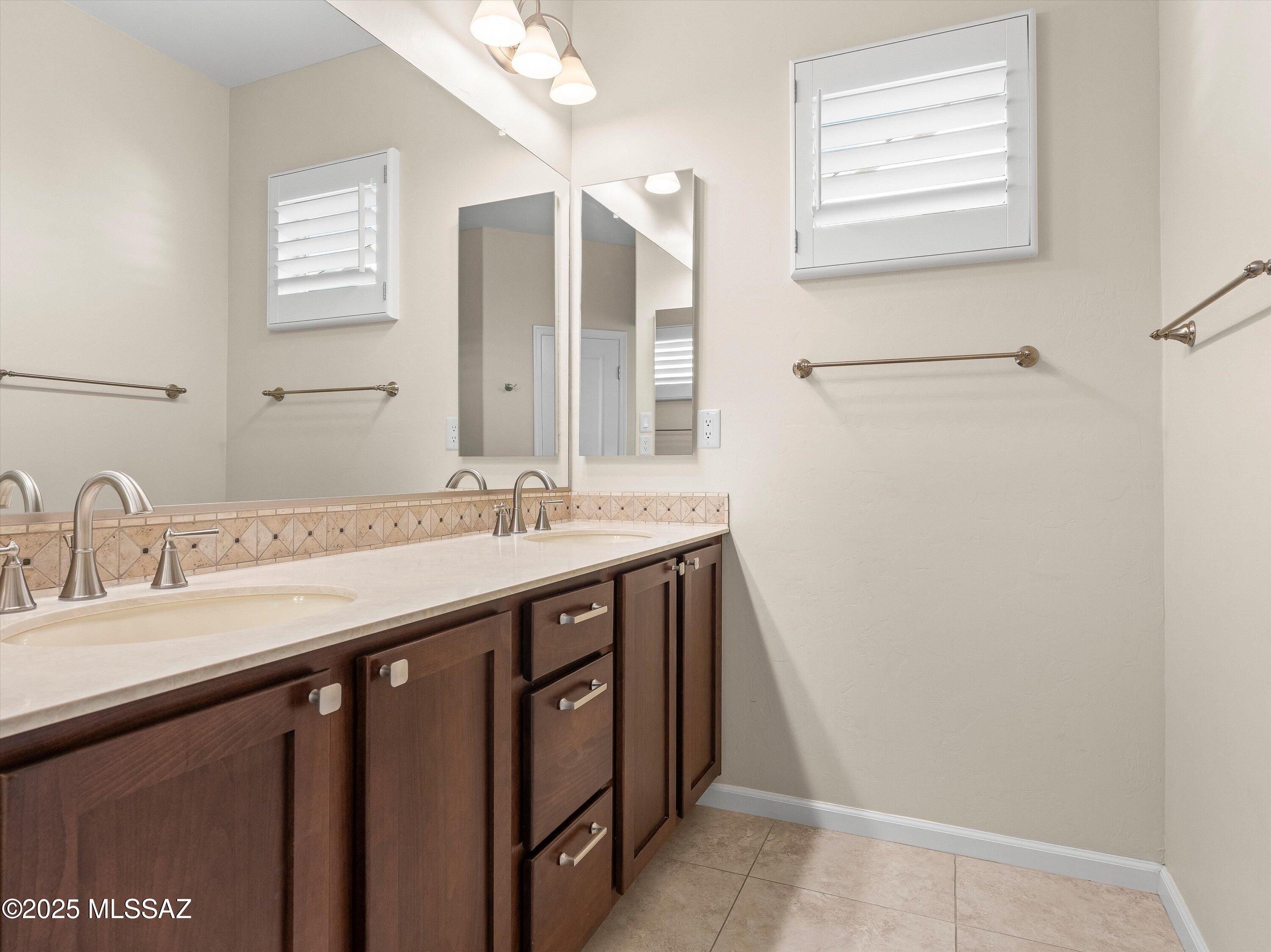 60368 E Arroyo Vista Drive