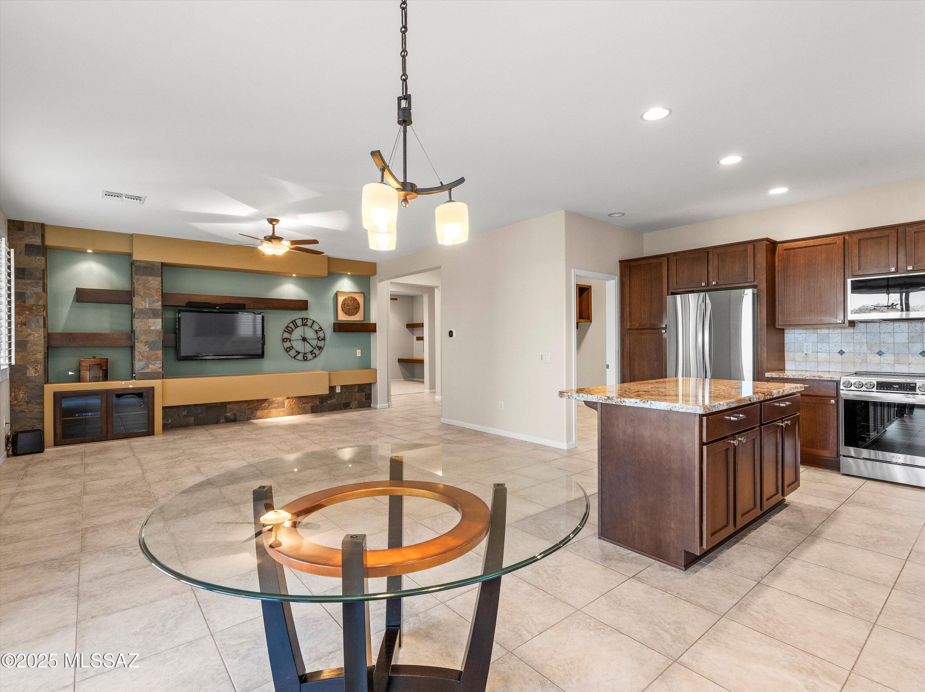 60368 E Arroyo Vista Drive