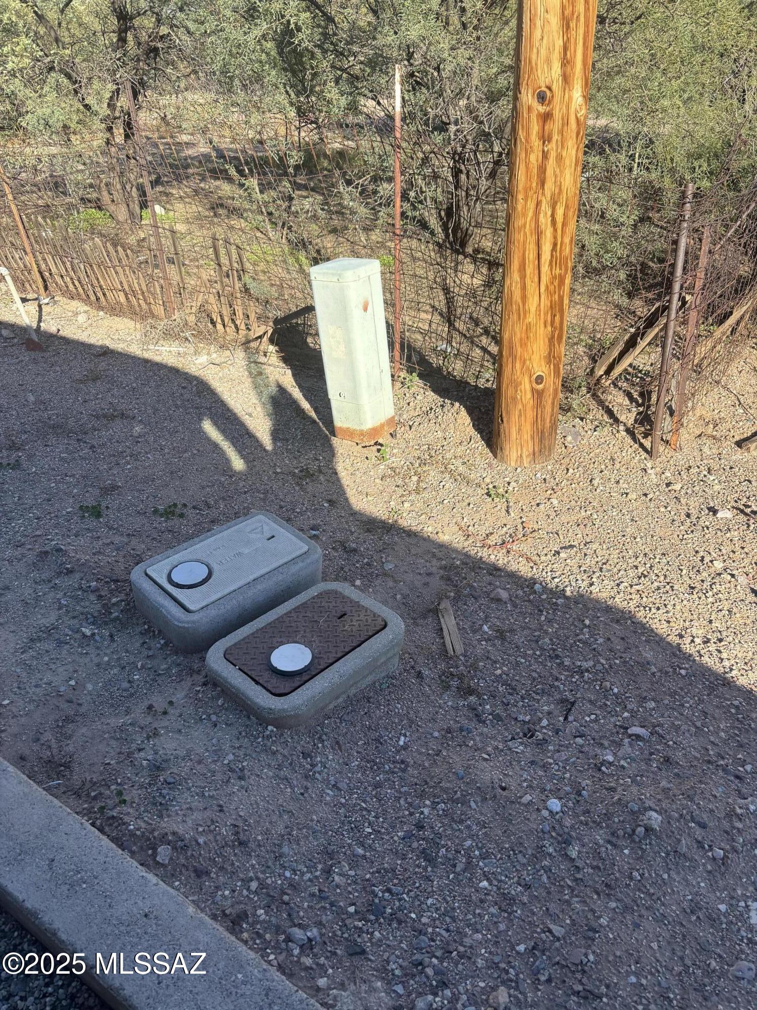 727 N Tiger Drive 14-15