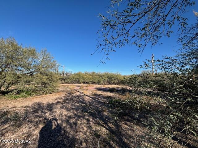 727 N Tiger Drive 14-15