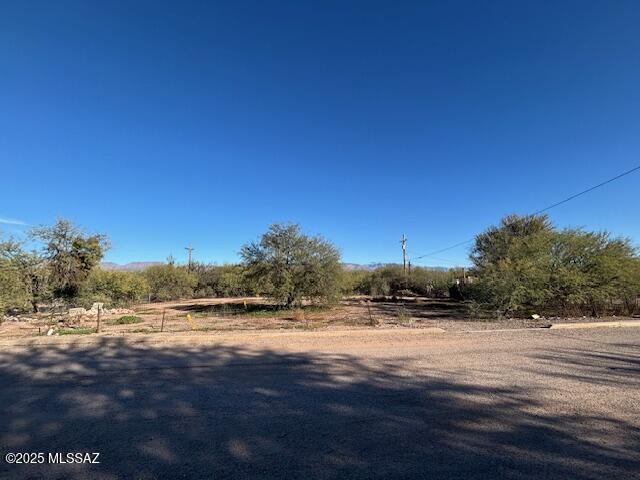 727 N Tiger Drive 14-15