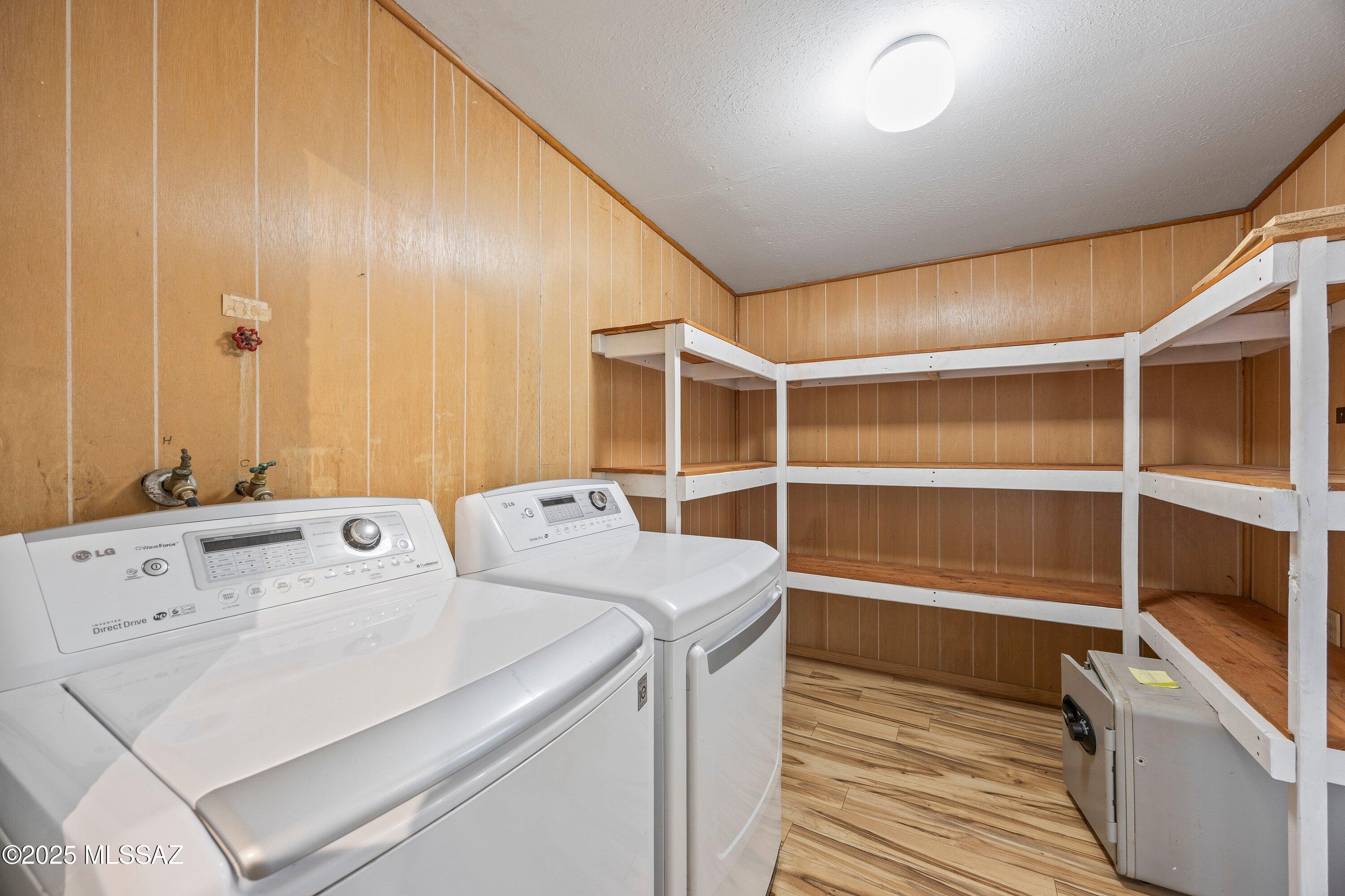 2020 W Paseo Redondo